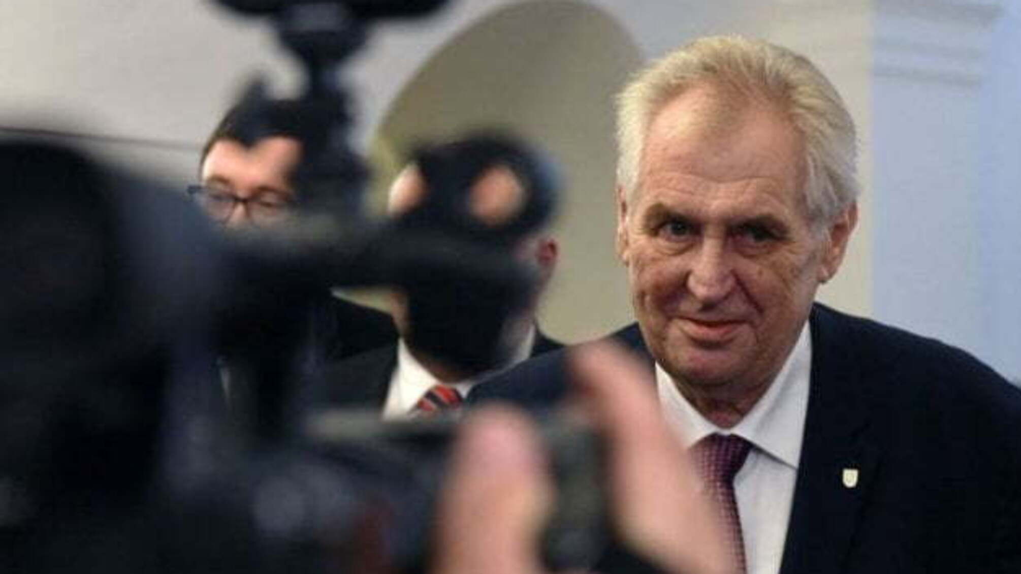 Президент Чехії може поставити під удар контррозвідку країни