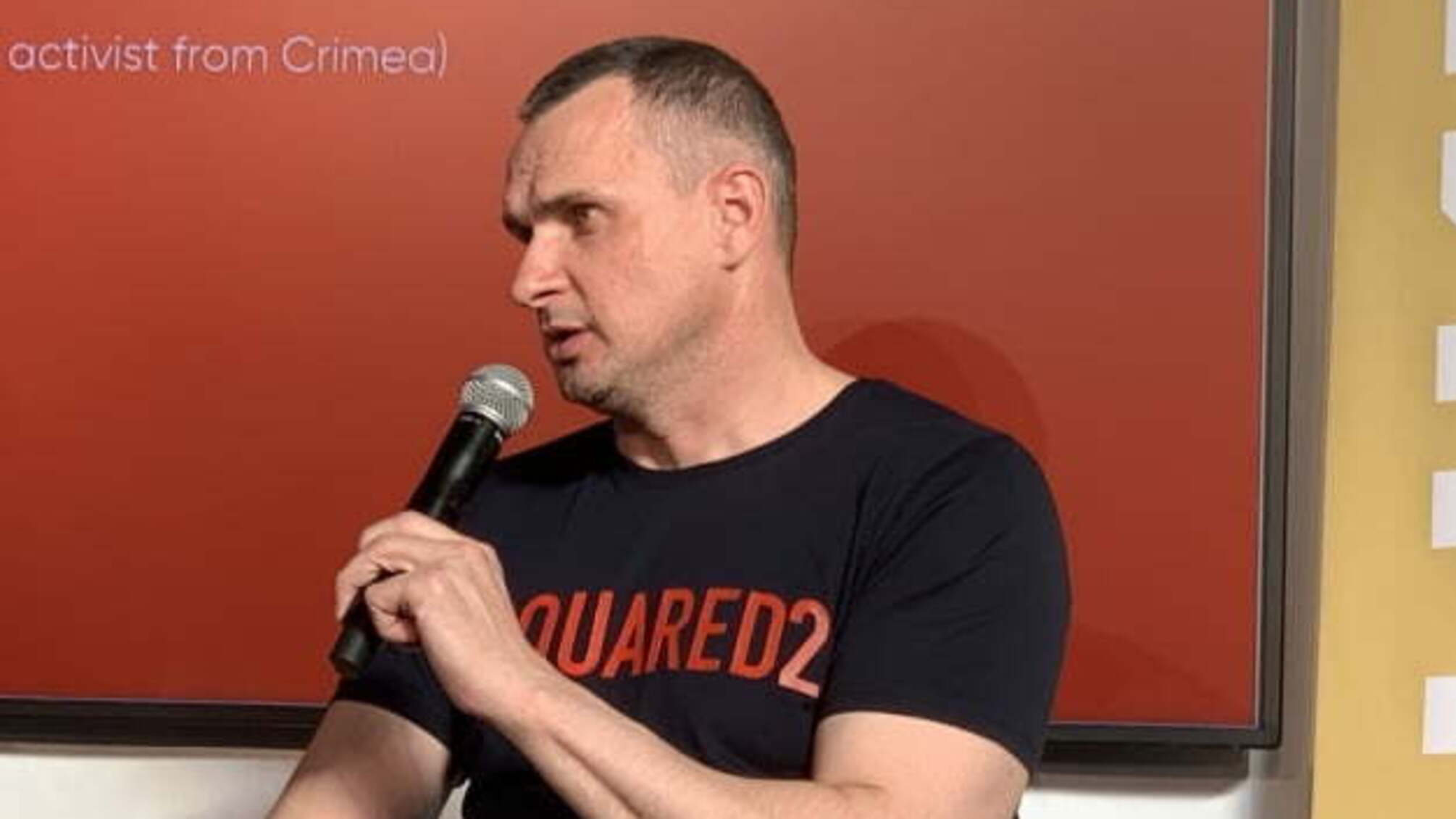 Сенцов побажав на Новий рік звільнення усіх українців, які знаходяться у полоні