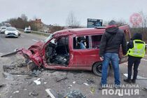 На Тернопільщині сталася масова ДТП, є загиблі та поранені (фото)