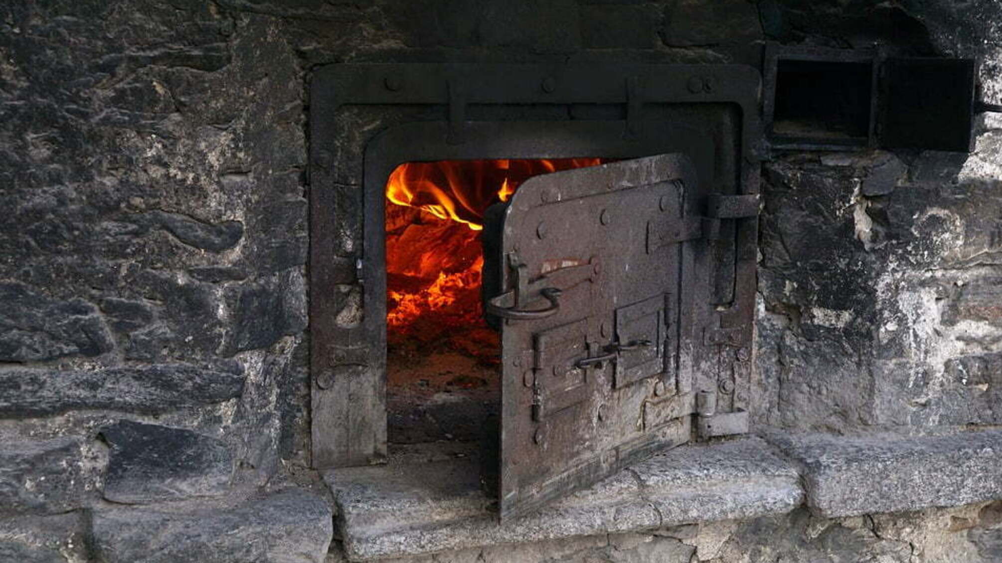 Упродовж минулої доби вогнеборці 126 разів залучалися до ліквідації пожеж у житловому секторі