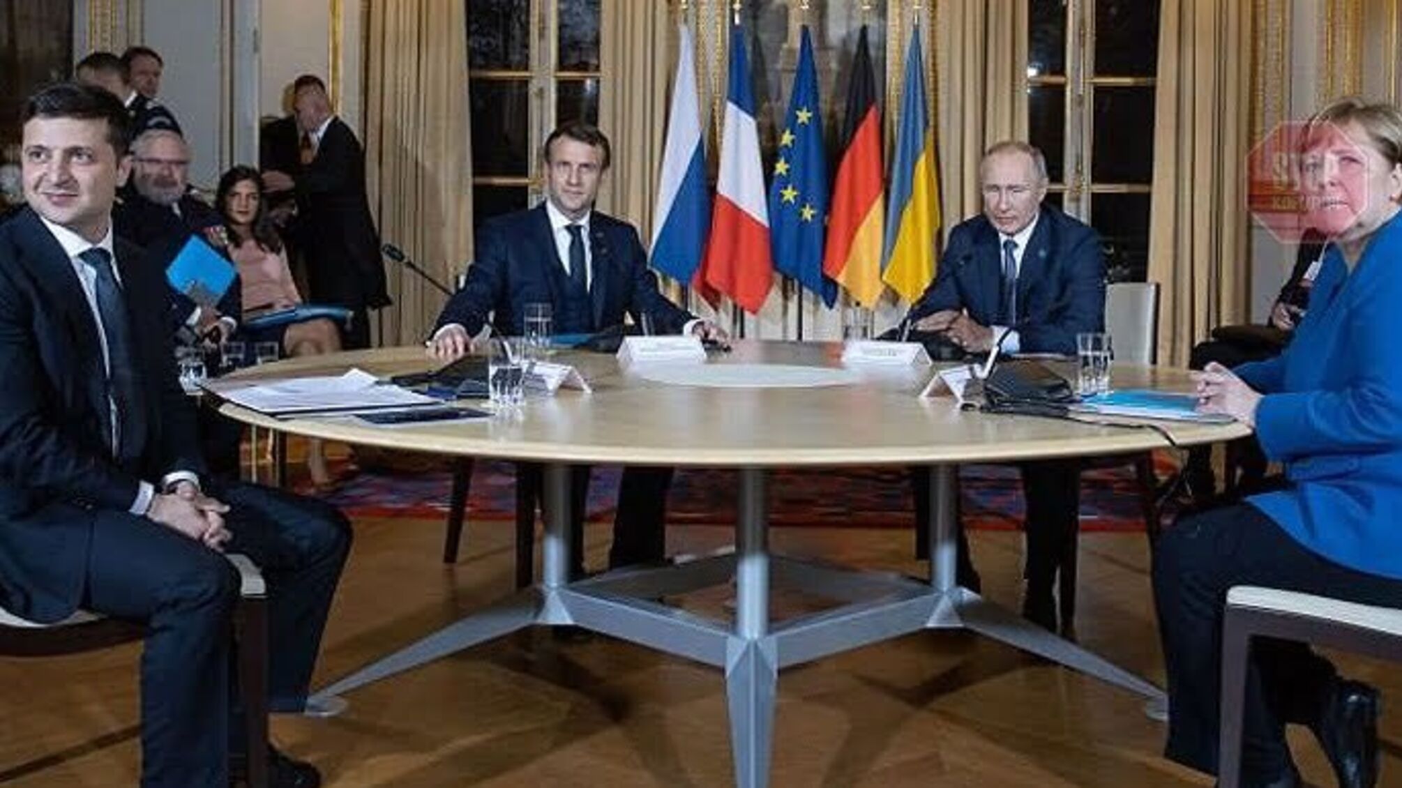 У річницю зустрічі “нормандської четвірки” Зеленський опублікував спільне фото з Путіним