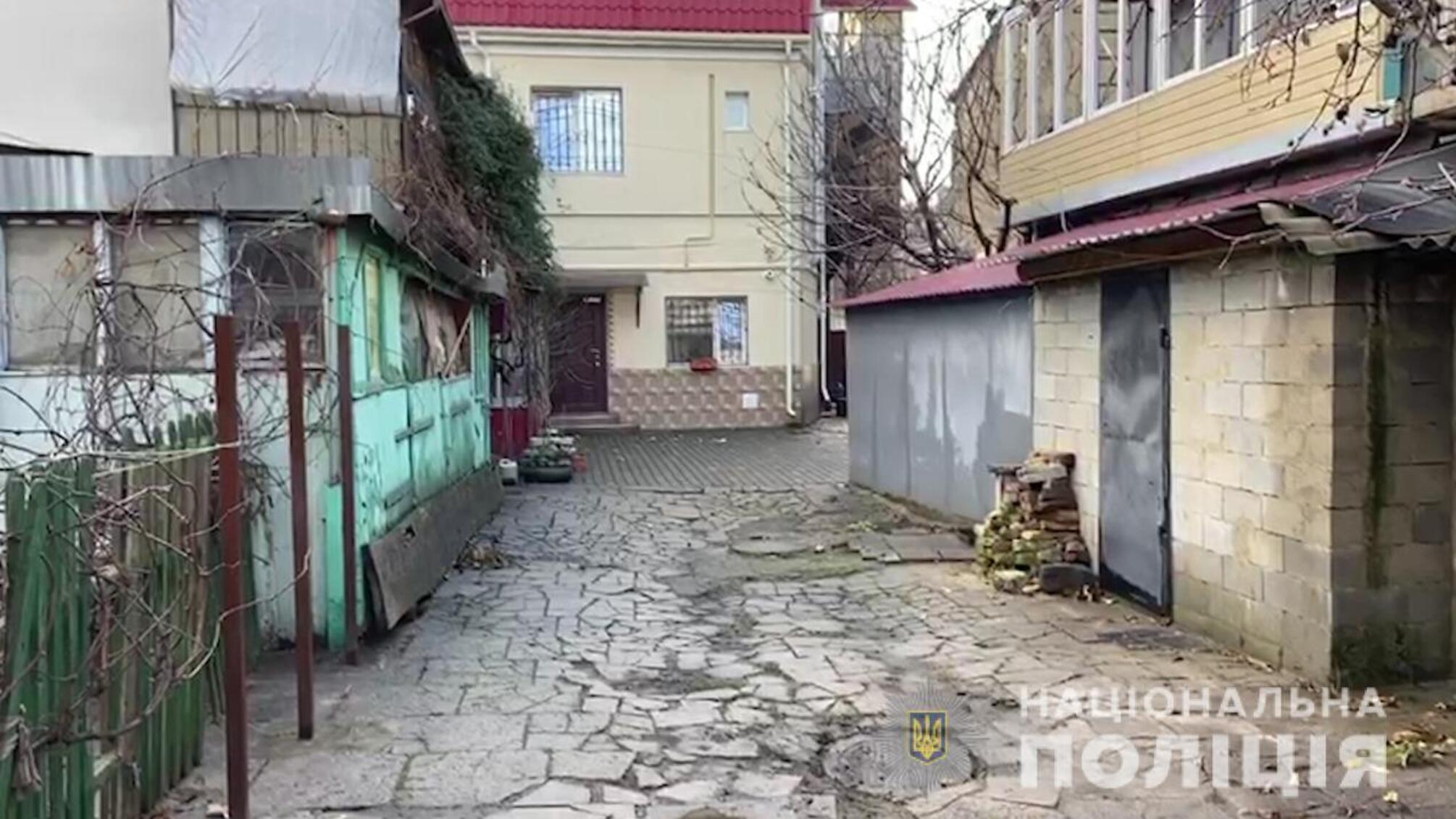 В Одесі поліцейські викрили жінку, яка під виглядом соцпрацівниці пограбувала подружжя пенсіонерів