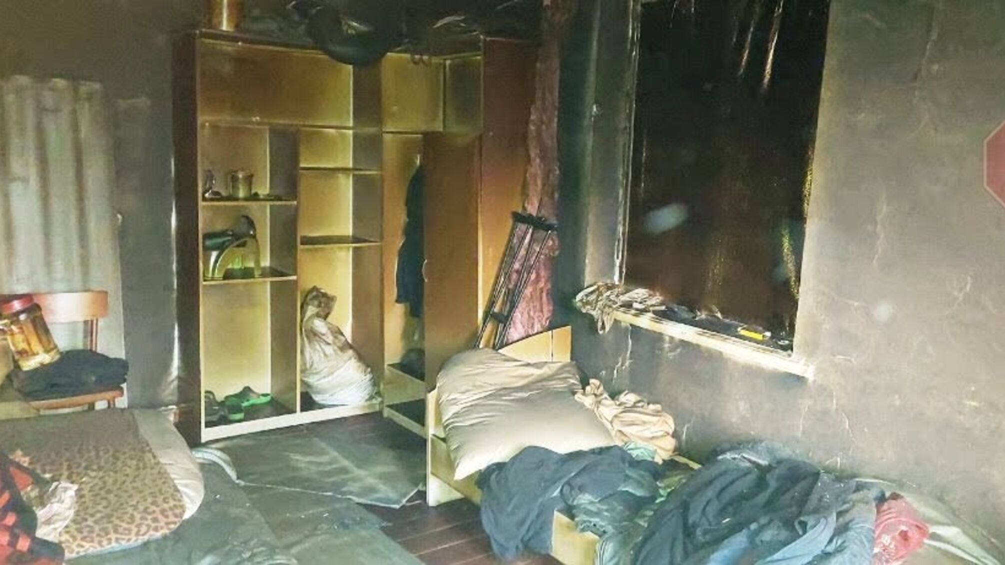 Знайшли тіло біля ліжка: на Херсонщині горів житловий будинок (фото)