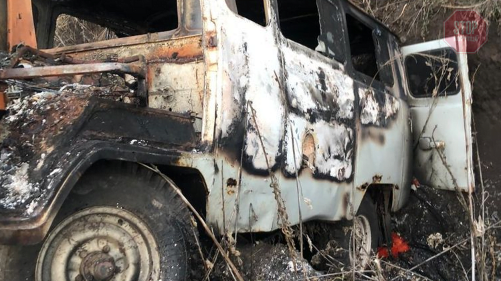 З РФ в Україну проривався мікроавтобус з контрабандою ікри (фото, відео)