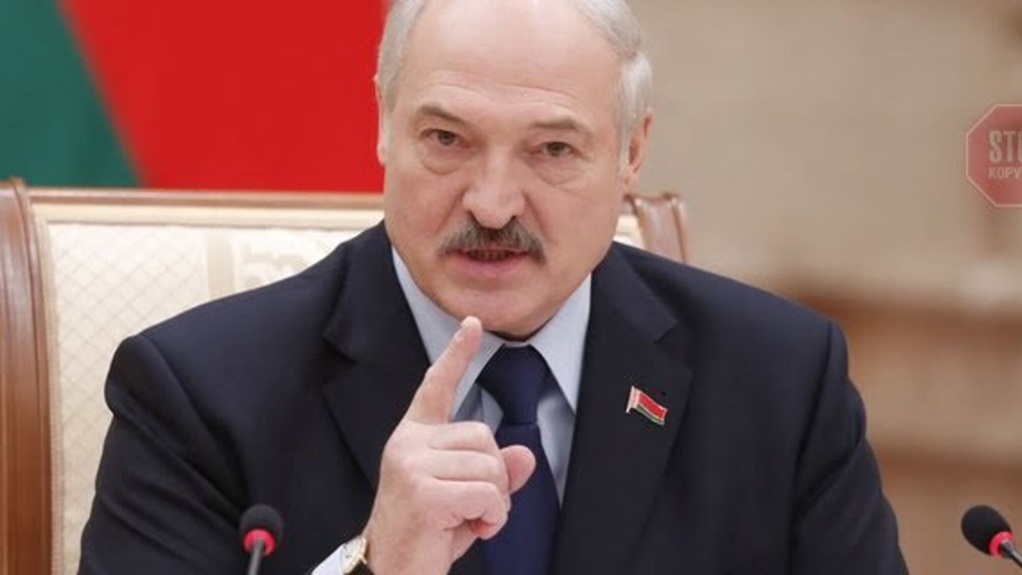 МЗС України прокоментувало заяву Лукашенка про 'тонни зброї' до Білорусі