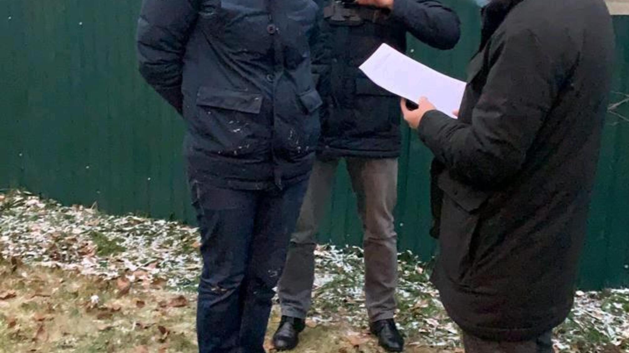 Слідчі Нацполіції затримали підприємця за спробу підкупу працівника СБУ