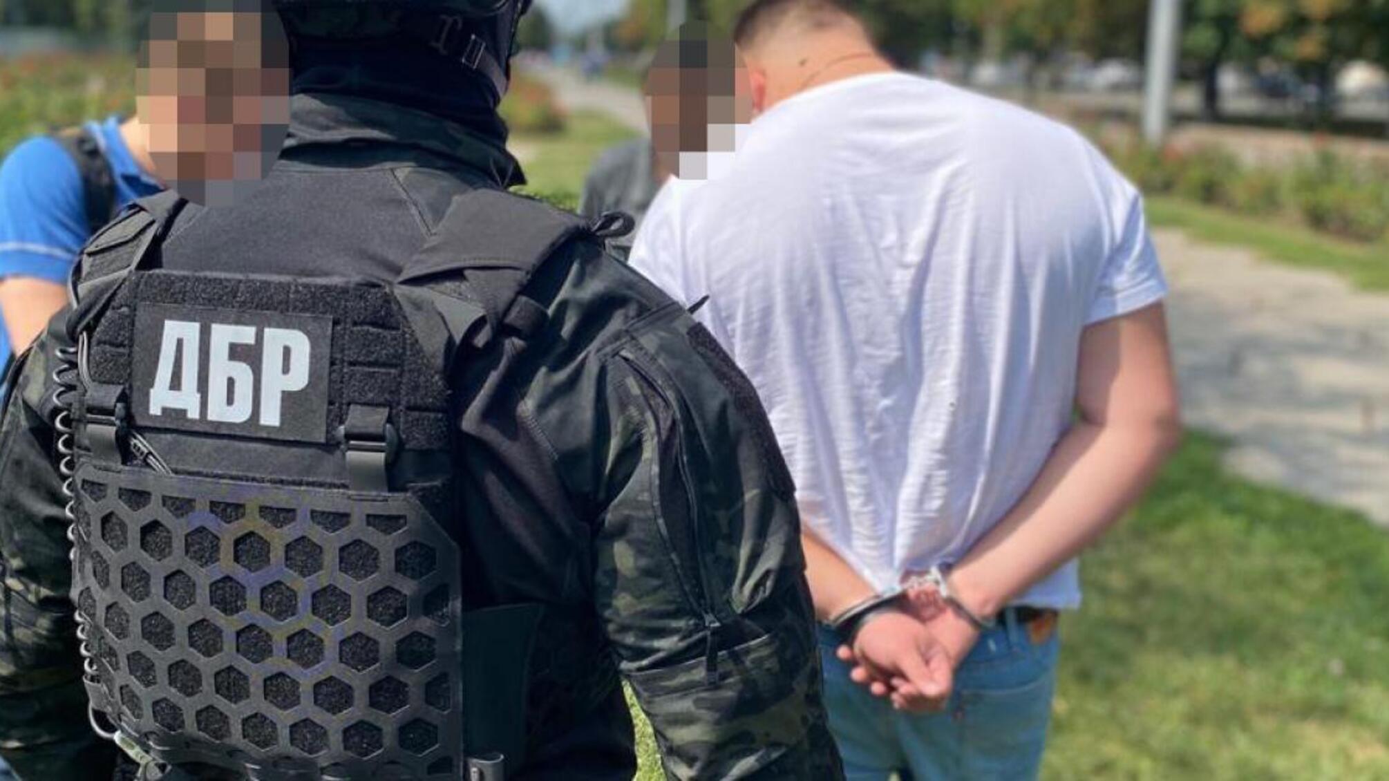 80 000 доларів США нібито за вплив на керівництво ДБР – слідчий ДБР та працівник Нацполіції постануть перед судом (ВІДЕО)