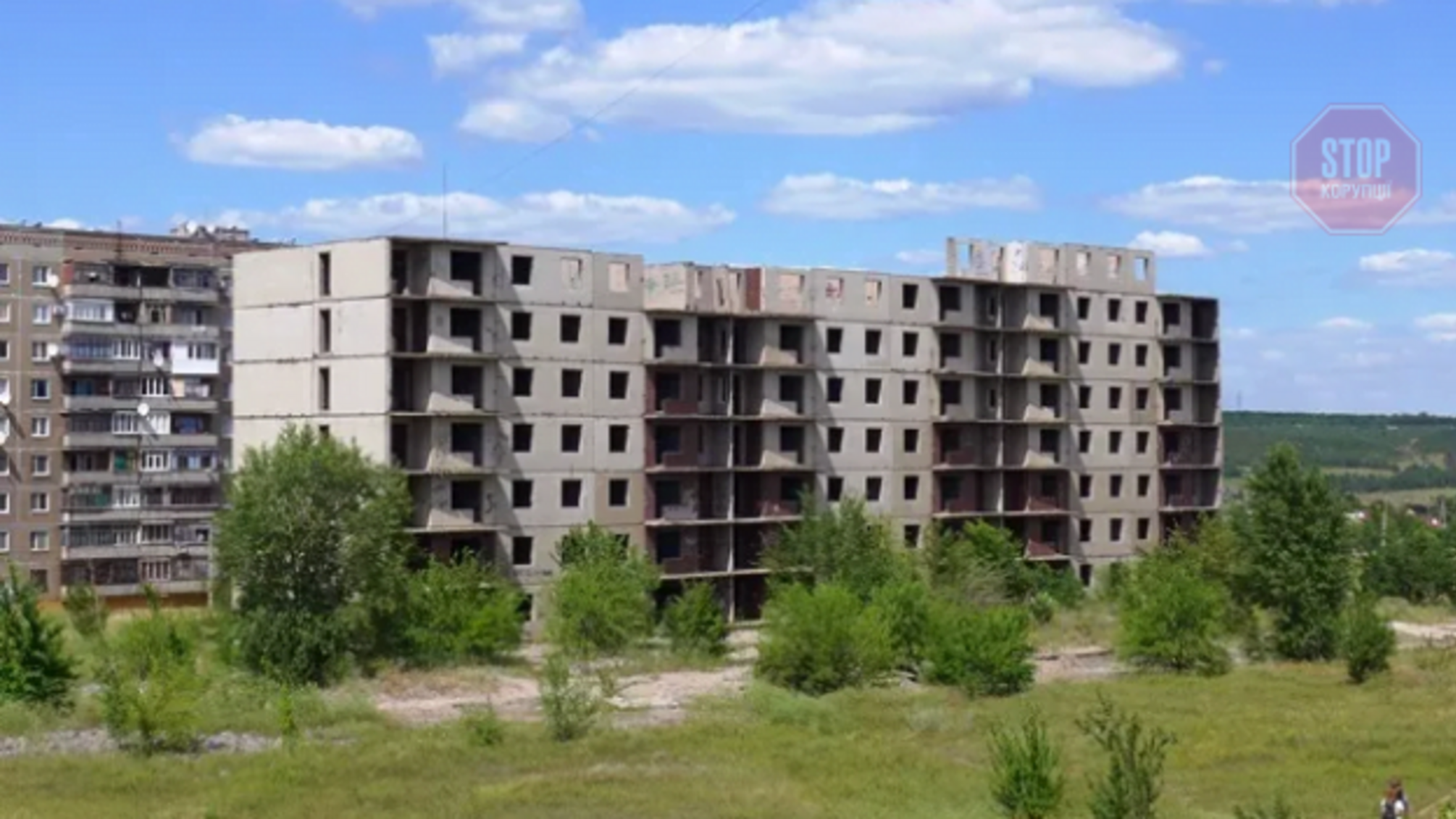 На Донеччині підліток розбився на смерть, стрибнувши із сьомого поверху