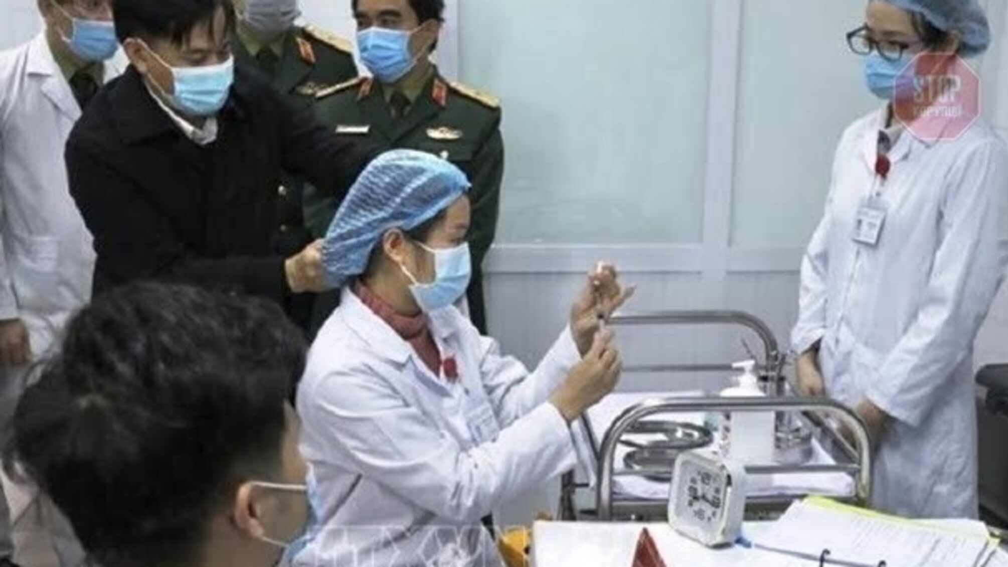 У В'єтнамі власну вакцину від COVID-19 почали тестувати на людях