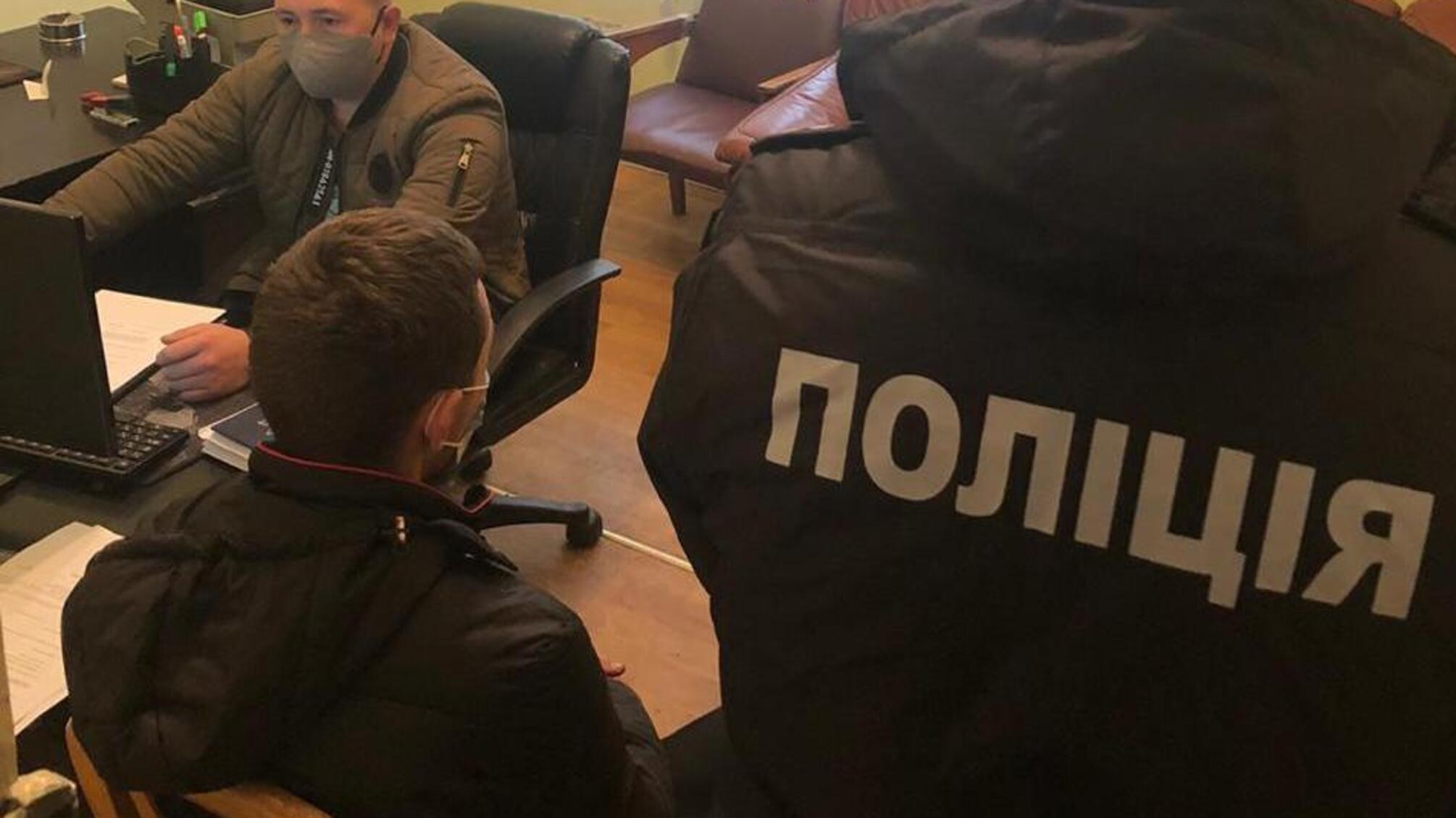 Поліцейські встановили особу зловмисника, який надав неправдиве повідомлення про замінування багатоповерхівки у Львові