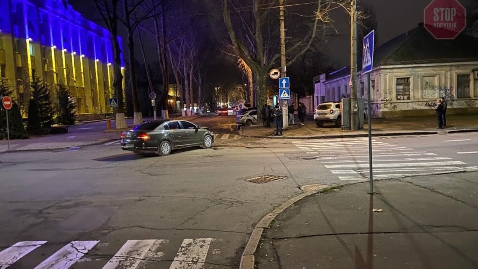 Постраждали троє дорослих та дитина: у Миколаєві сталася страшна ДТП (фото)