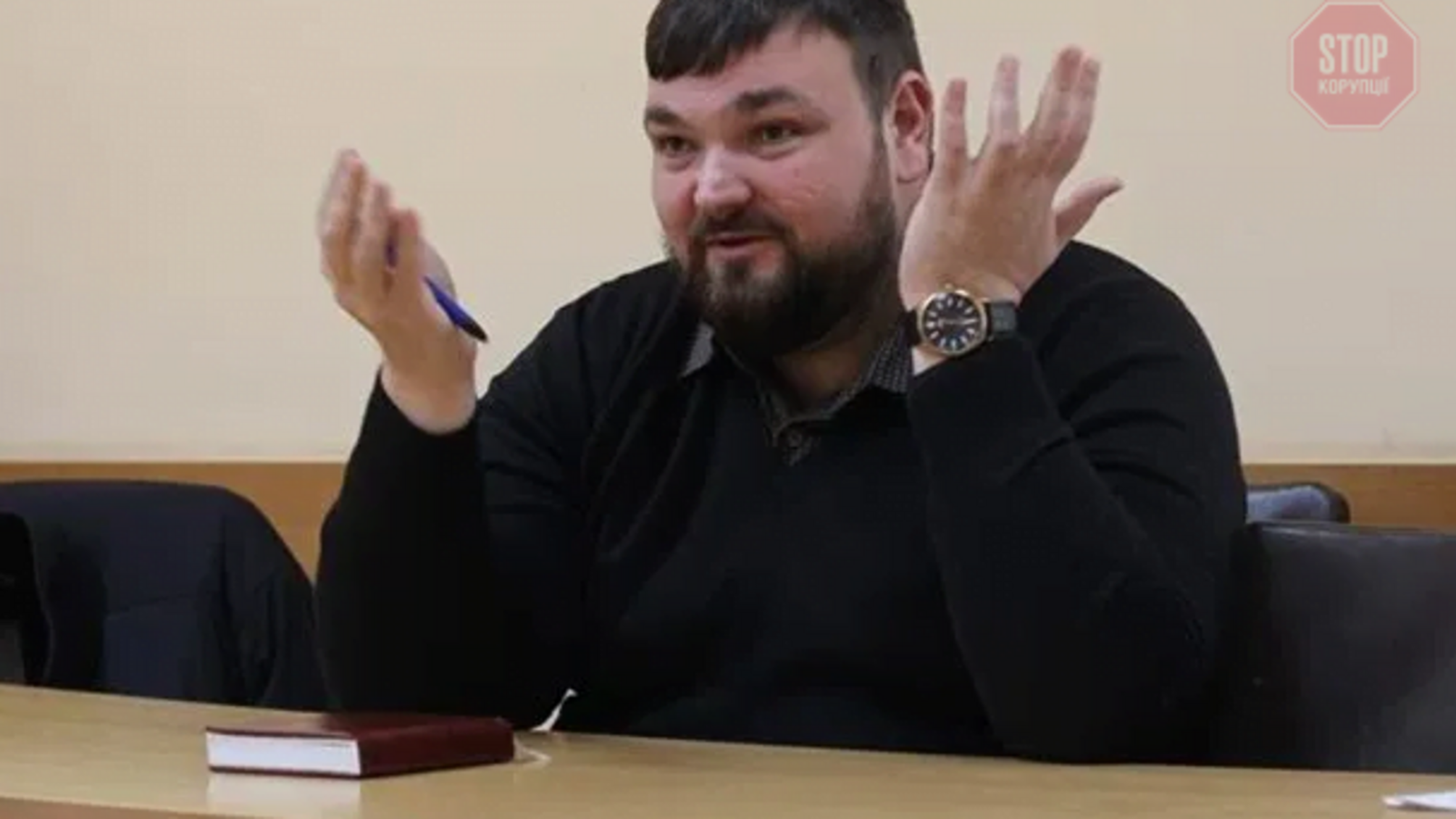 У нардепа від 'СН' вкрали 100 тисяч гривень