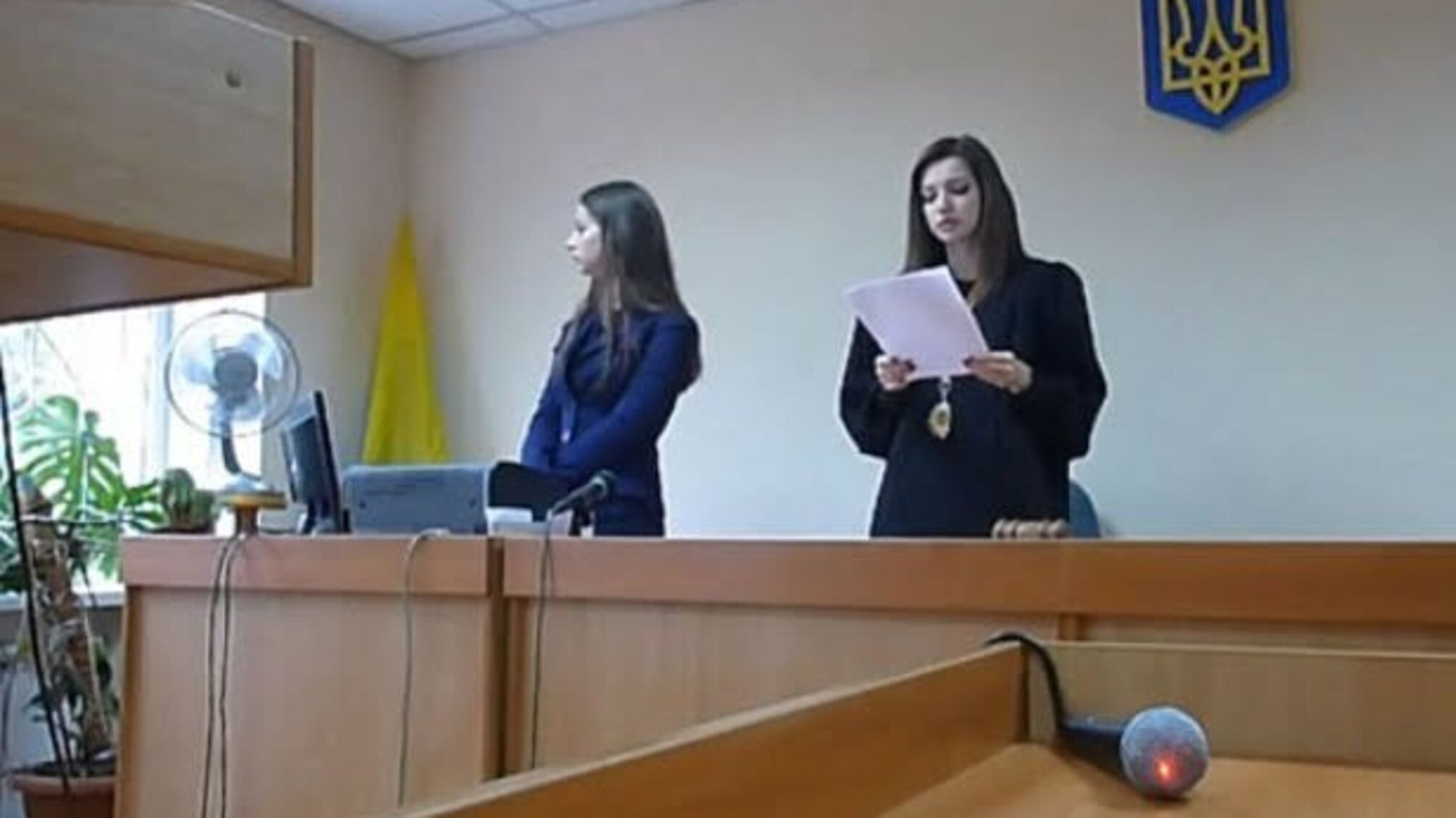'Судья Катя'. Маленькая зарисовка о 20-летней донецкой судье в плохом настроении