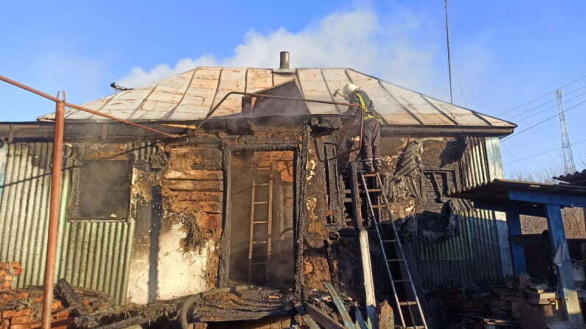 Сумська область: рятувальники ліквідували загоряння житлового будинку