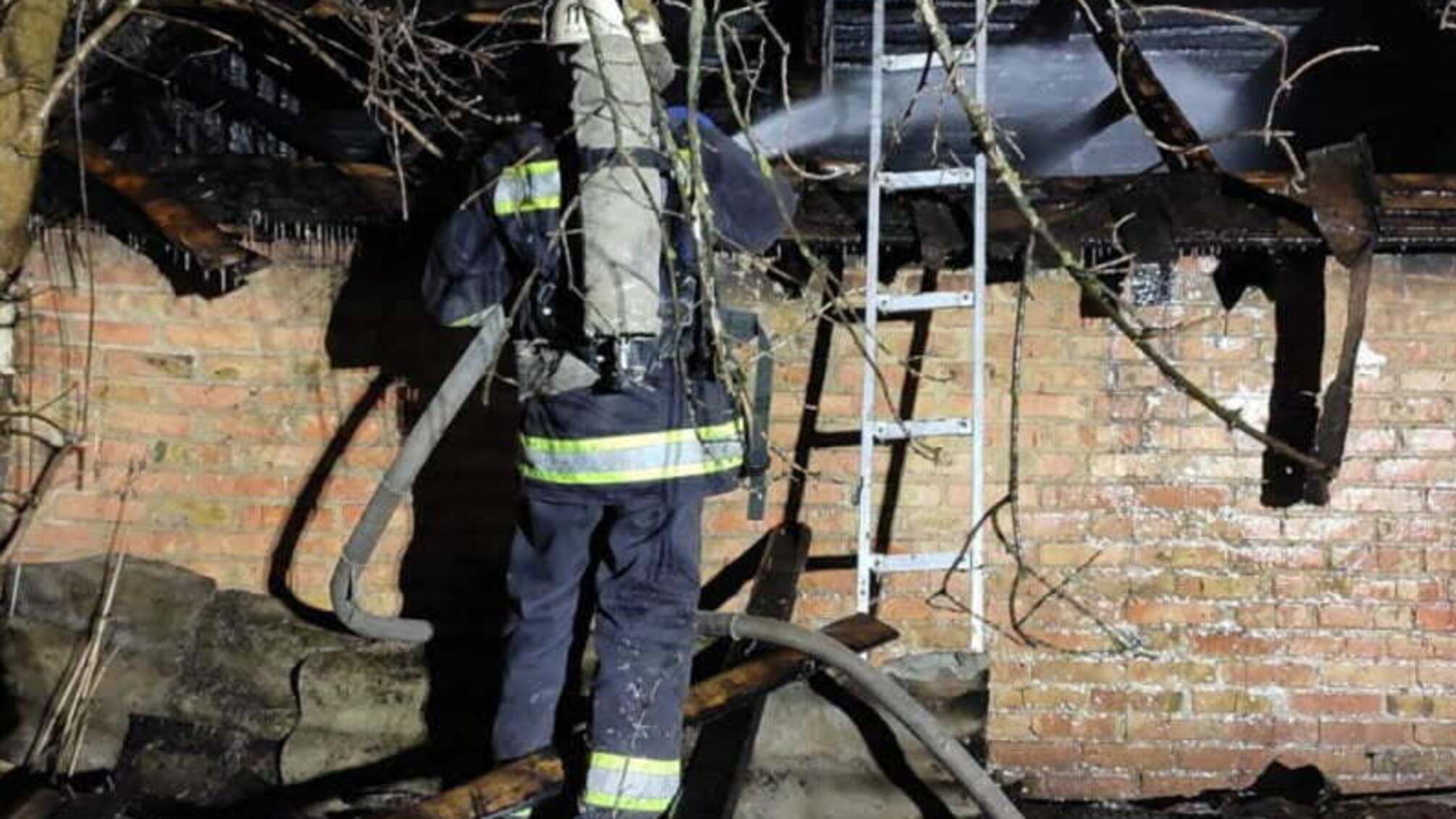Кіровоградська область: рятувальники ліквідували 4 пожежі у житловому секторі, на одній з яких було виявлено тіло загиблого чоловіка