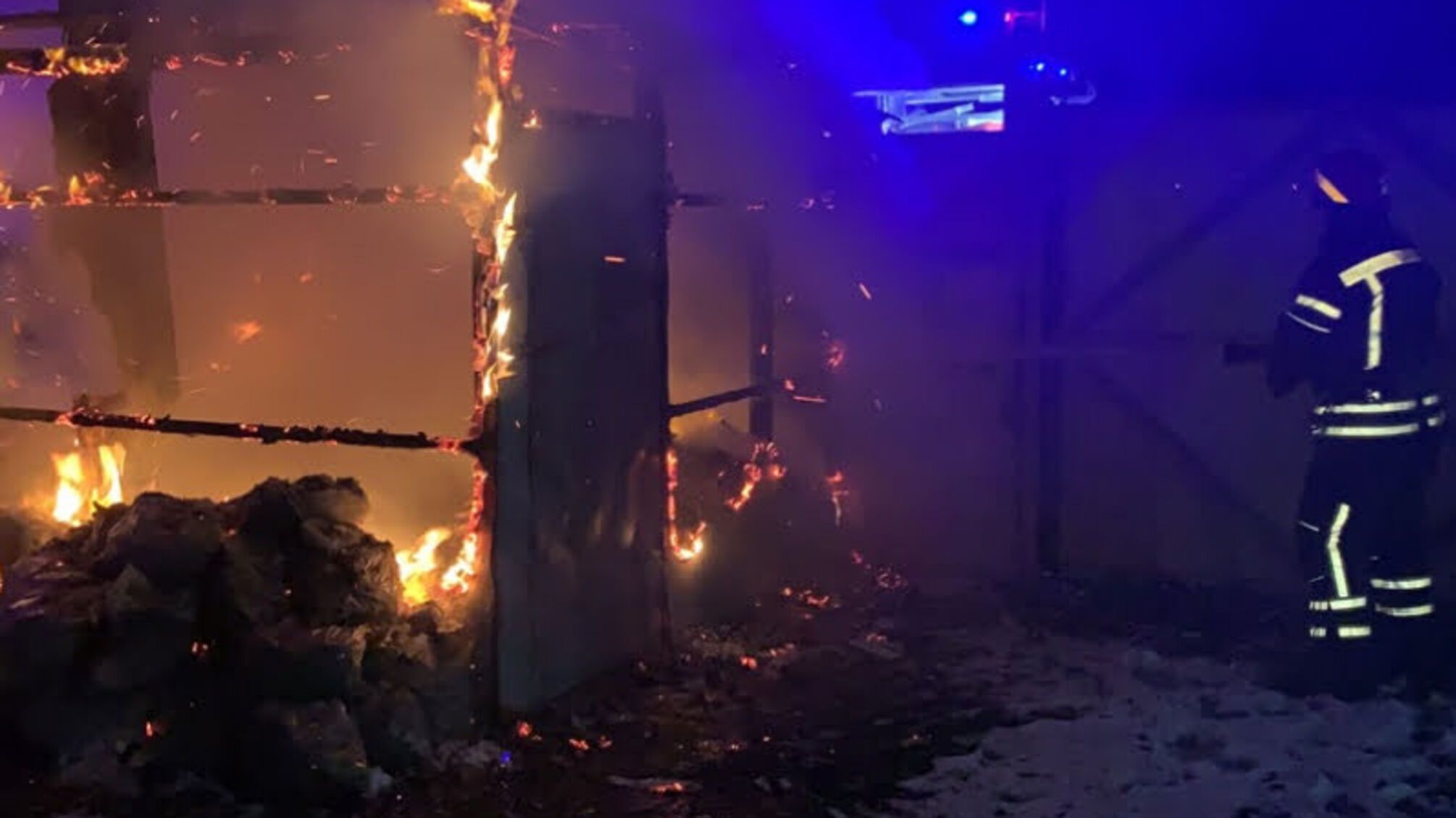 Минулої доби рятувальники Кіровоградщини загасили 4 займання різного характеру