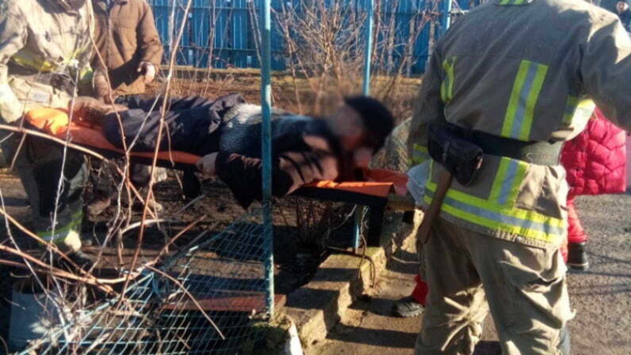 Одеська область: рятувальники вилучили постраждалого з-під кузова