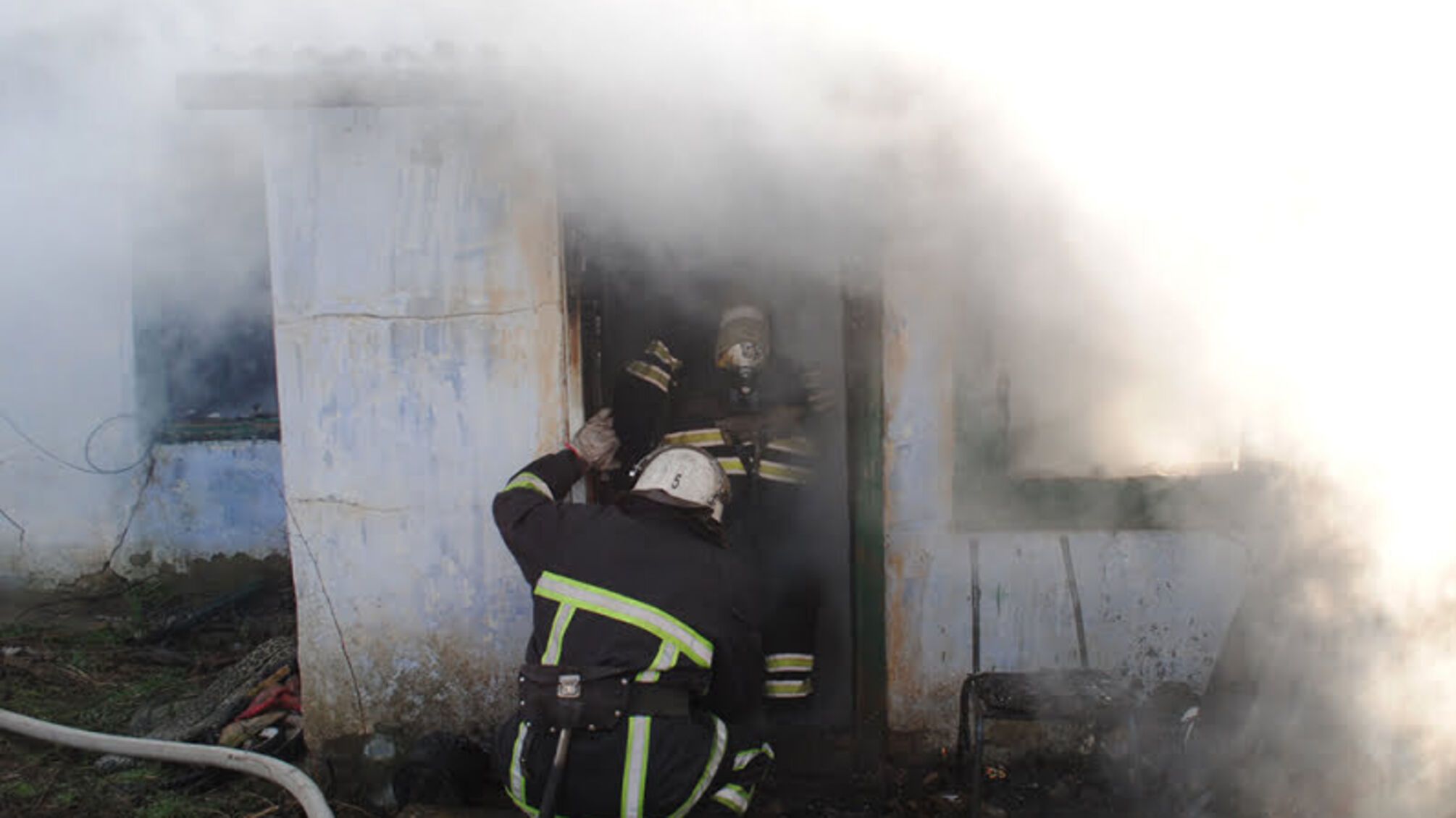 Миколаїв: під час пожежі літньої кухні загинула жінка