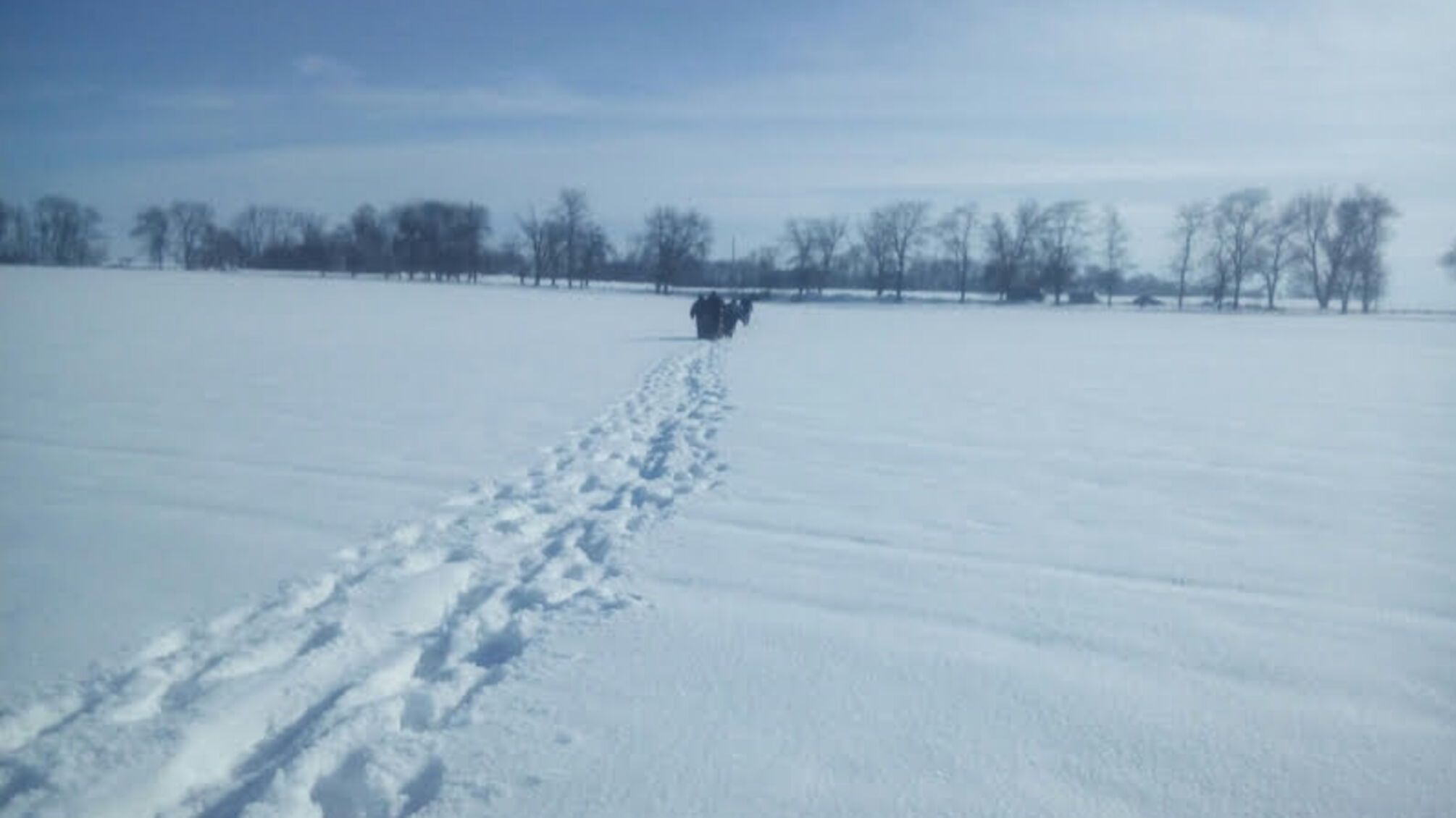 На Донеччині бійці ДСНС врятували чоловіка, який провалився під лід під час риболовлі