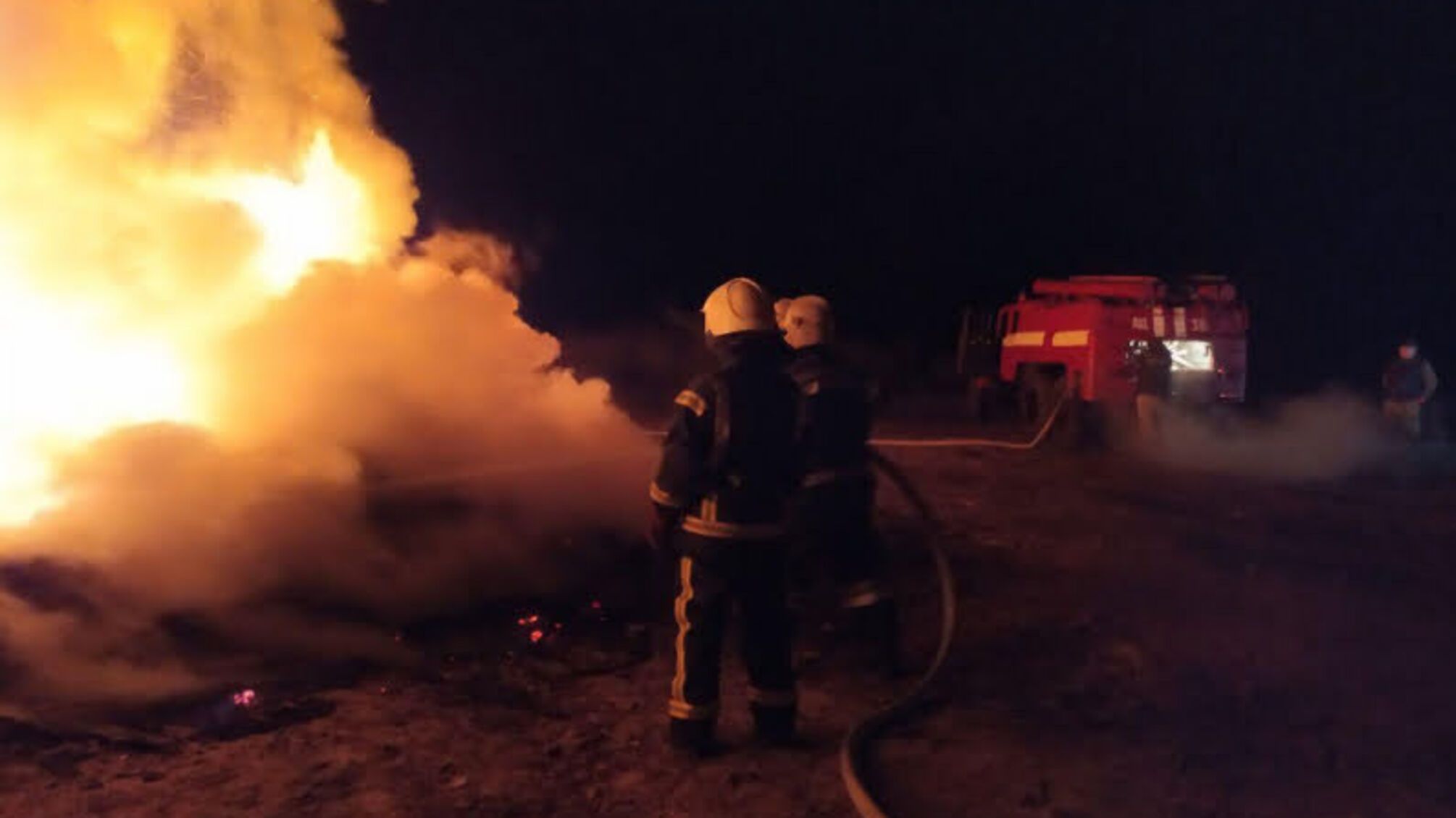 Сумська область: вогнеборці ліквідували загоряння господарчої споруди