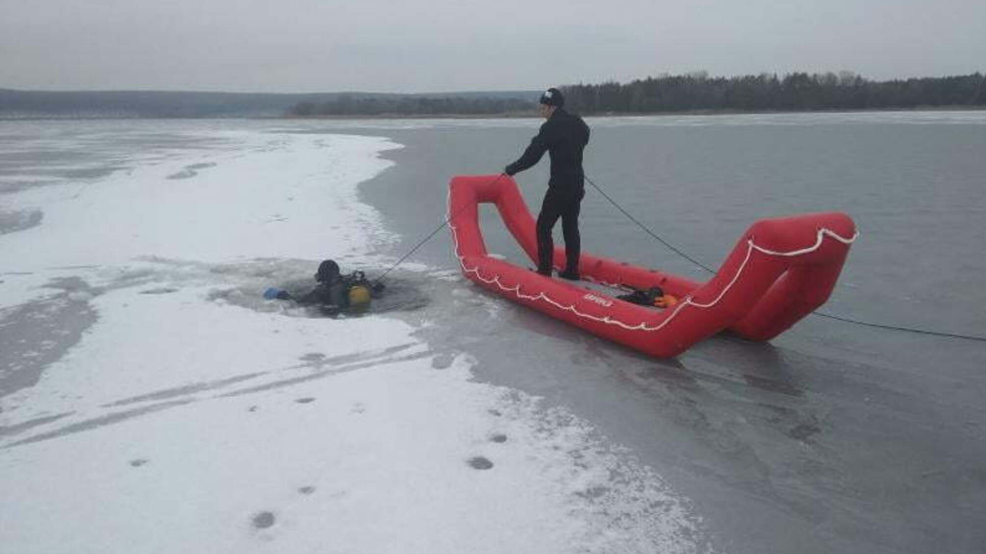Харківська область: водолази ДСНС дістали з водойм тіла двох загиблих рибалок