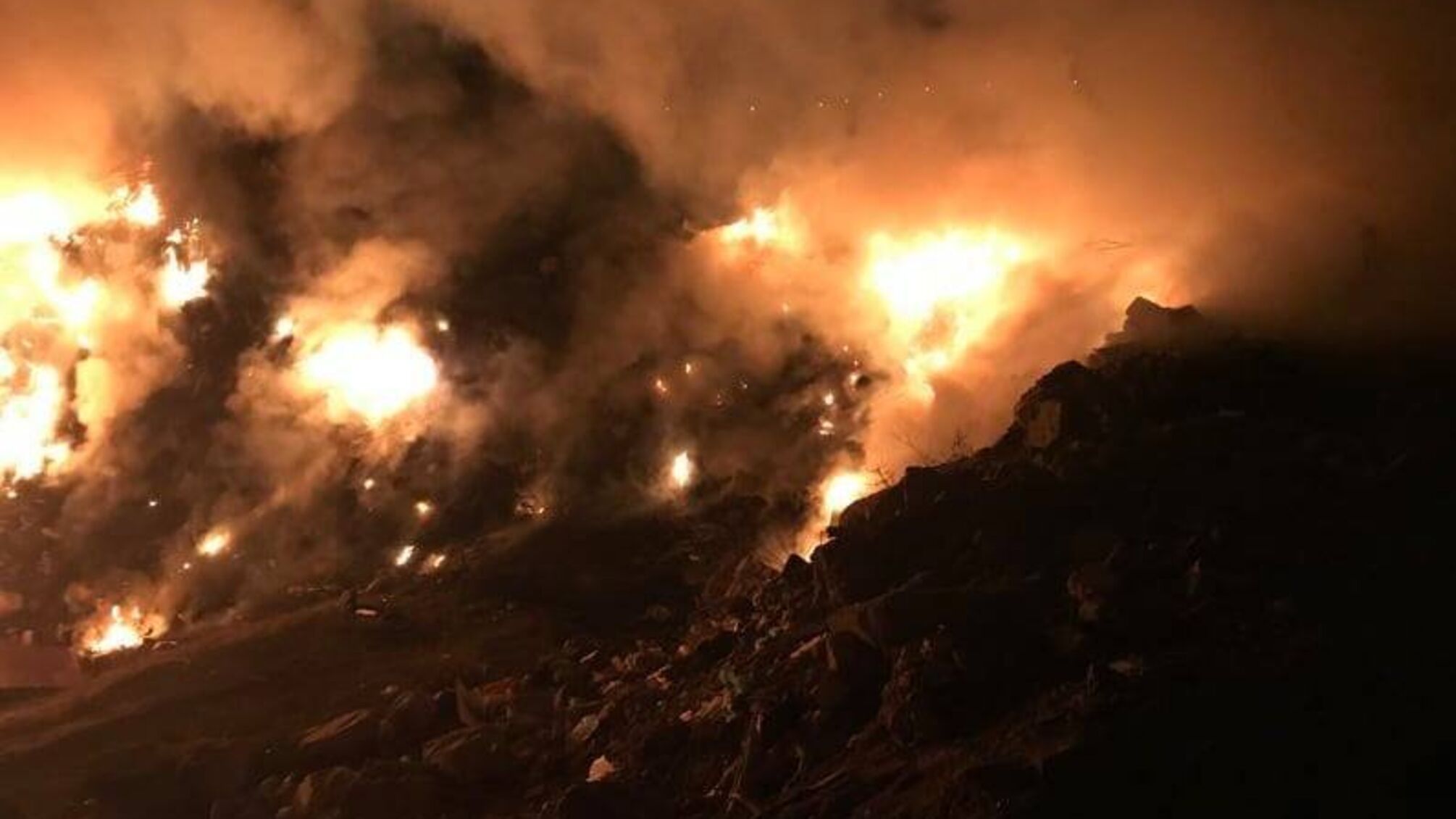 Миколаївська область: ліквідовано пожежу на сміттєзвалищі