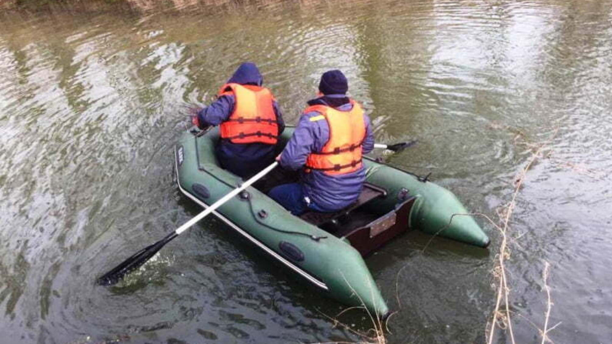 Чернігівський район: рятувальники підняли з річки Білоус тіло потонулого чоловіка
