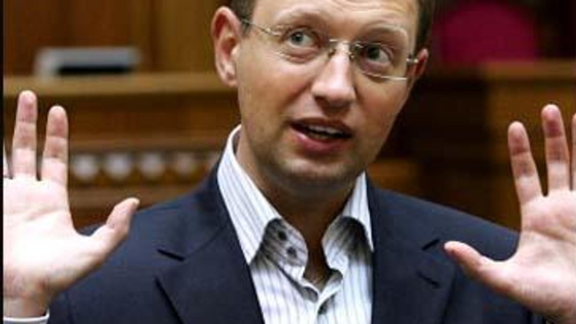 Яценюк продолжает захват николаевской 'Батькивщины'