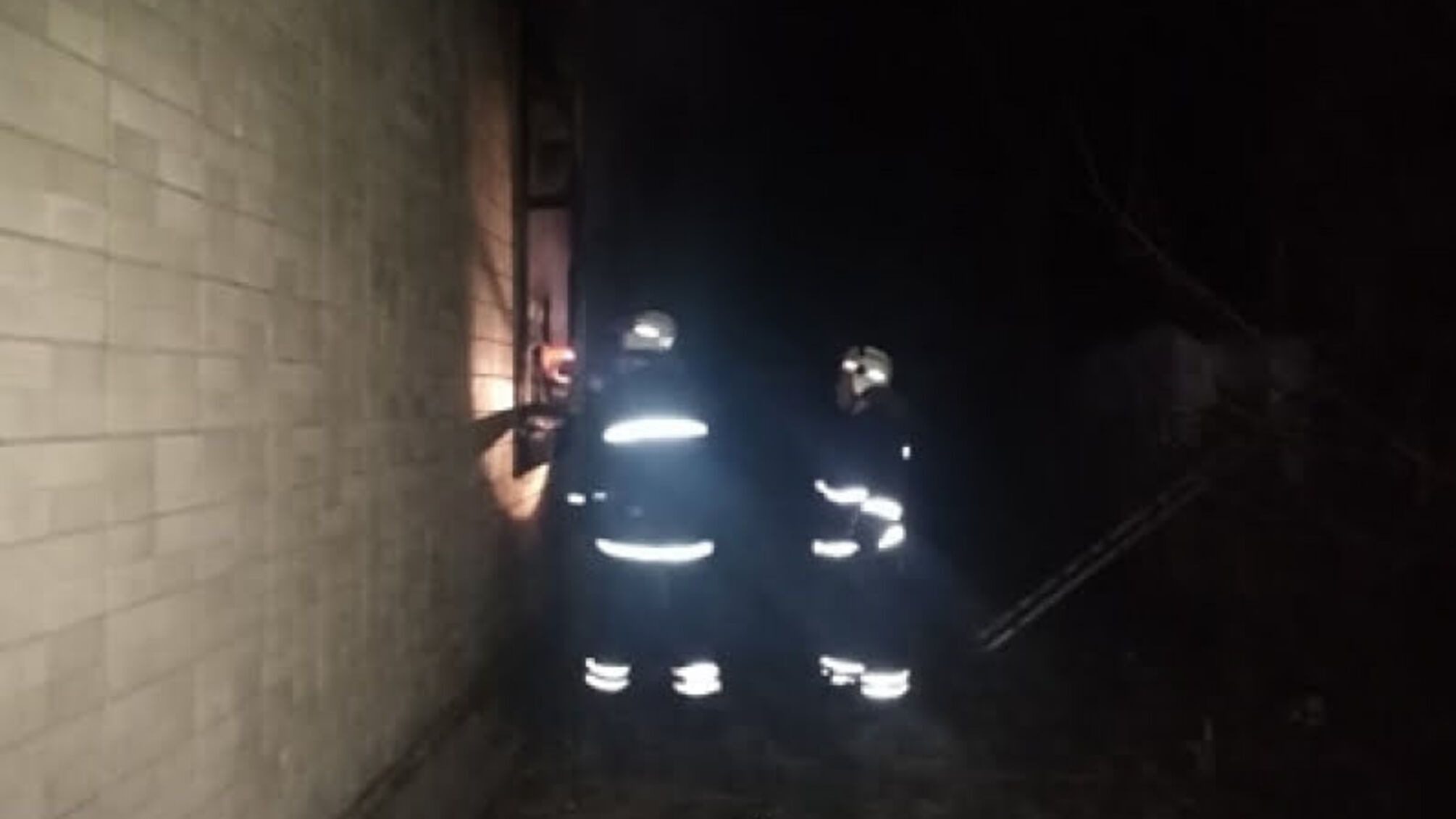На Вінниччині рятувальники ліквідували загоряння двох приватних житлових будинків