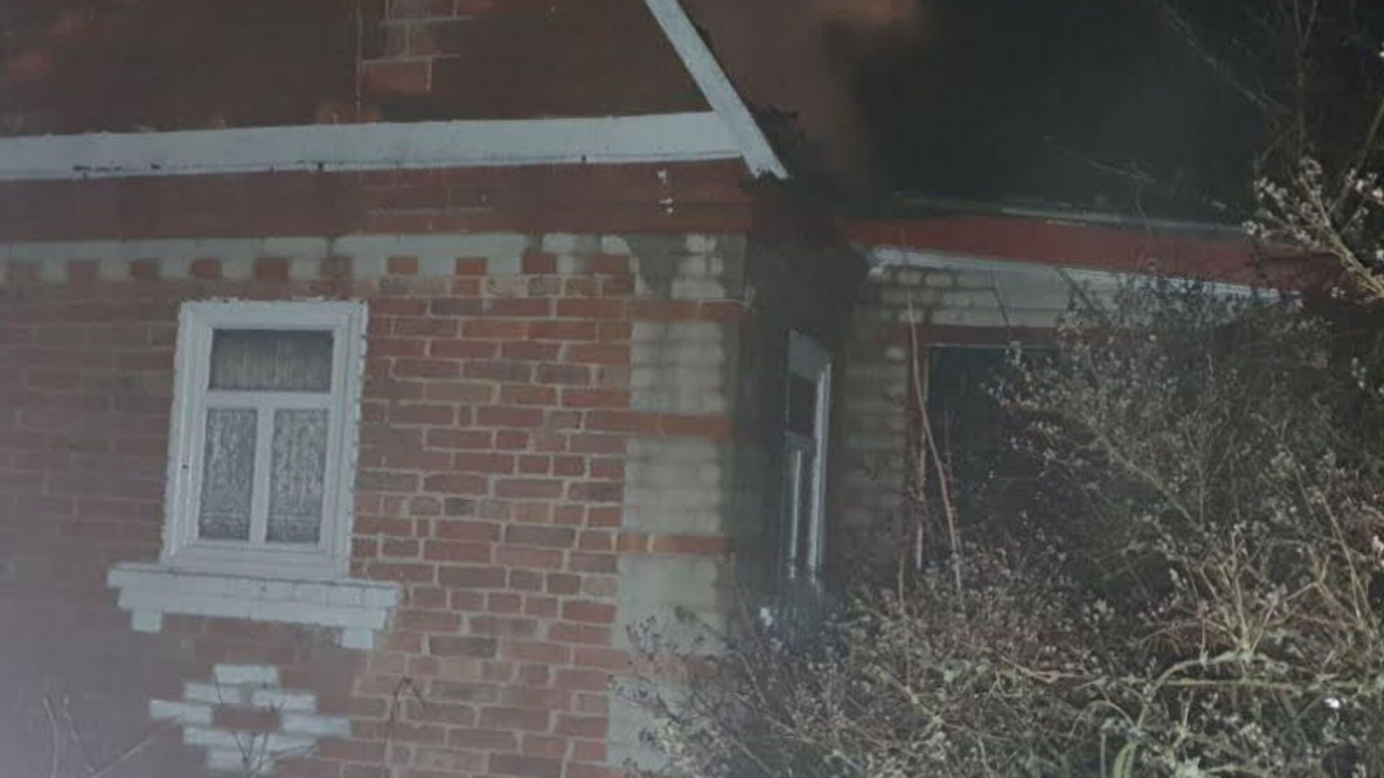 Сумська область: під час ліквідації пожежі вогнеборці виявили тіло людини