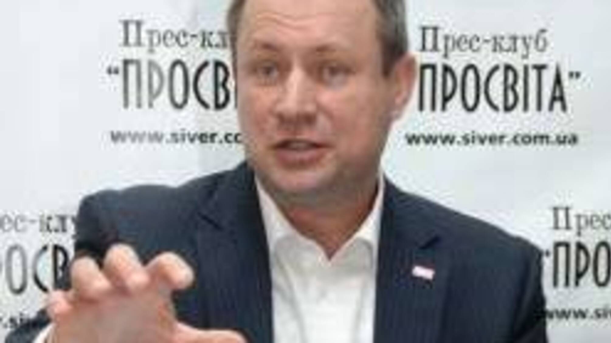 Активісти чернігівської «Просвіти» просять Кличка вплинути на рейдерів Аверченка та Лазаря