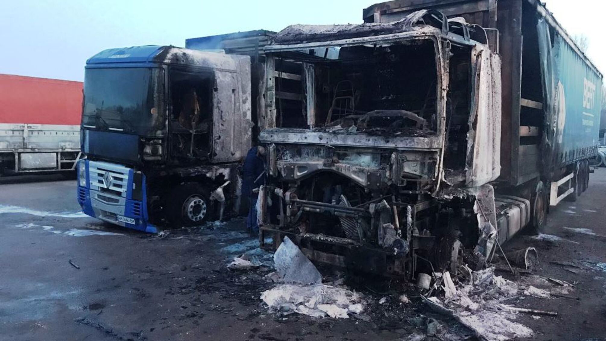 Житомирська область: вогнеборці ліквідували загоряння двох вантажних автомобілів