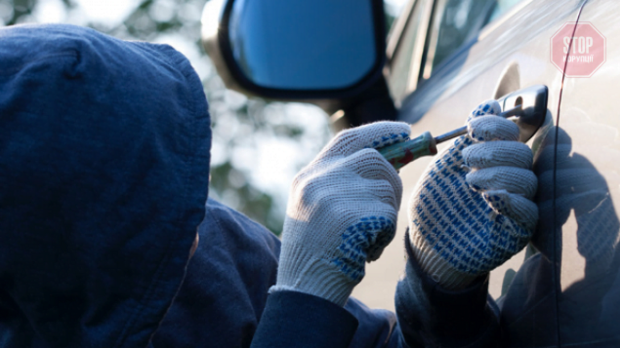 В Одесі затримали двох неповнолітніх викрадачів автомобілей (відео)