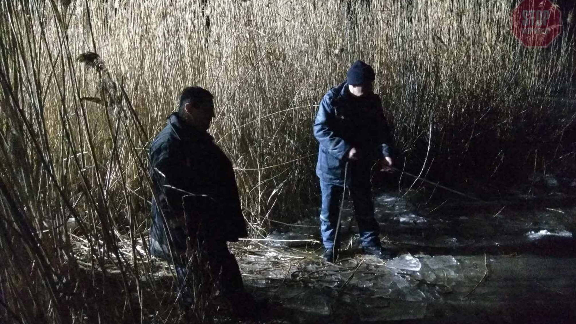 У Лозовій троє дітей провалилися під кригу - вижив тільки один (фото)