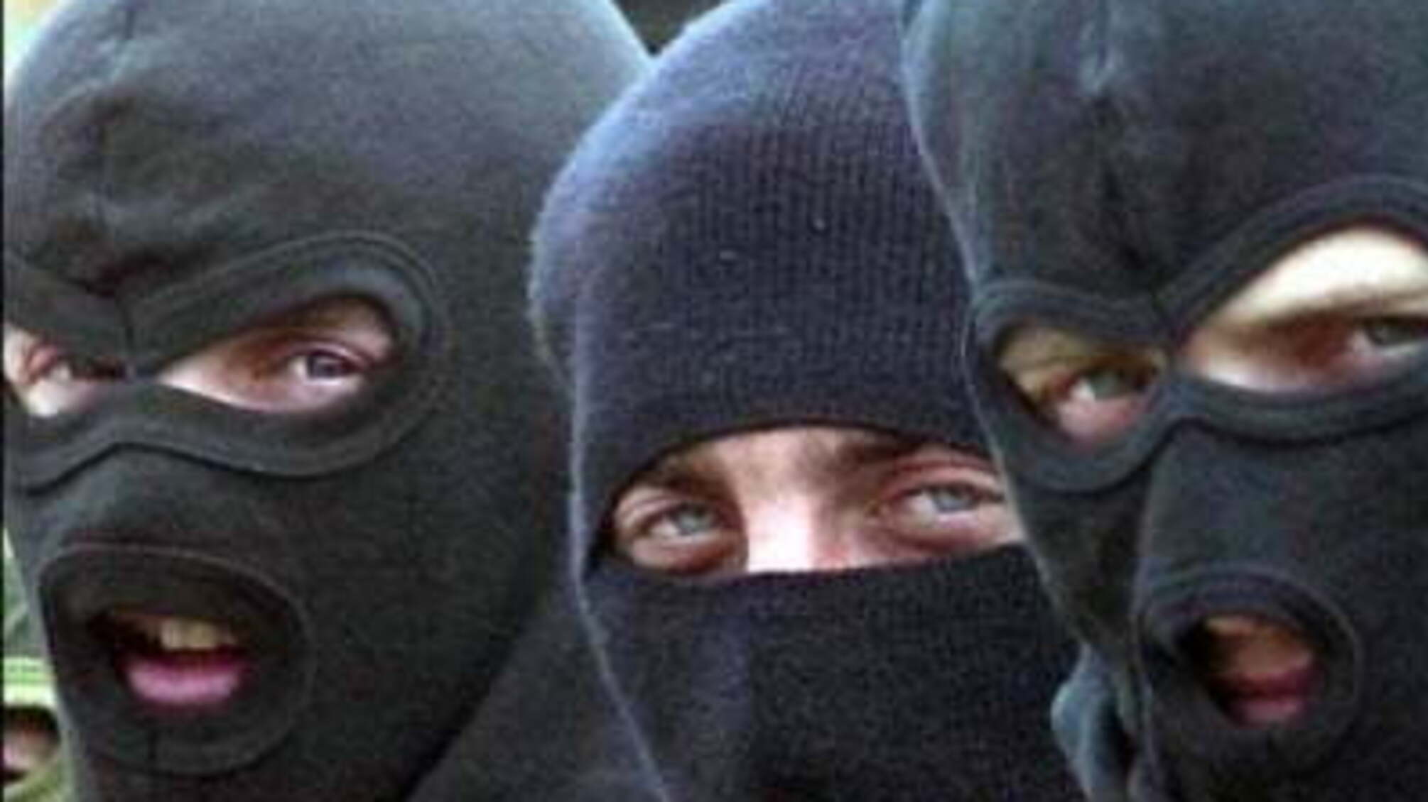 'Правоохранители в штатском' штурмовали типографию 'ДЕЛТАНА'. Искали кофе и спортивные костюмы. Не нашли