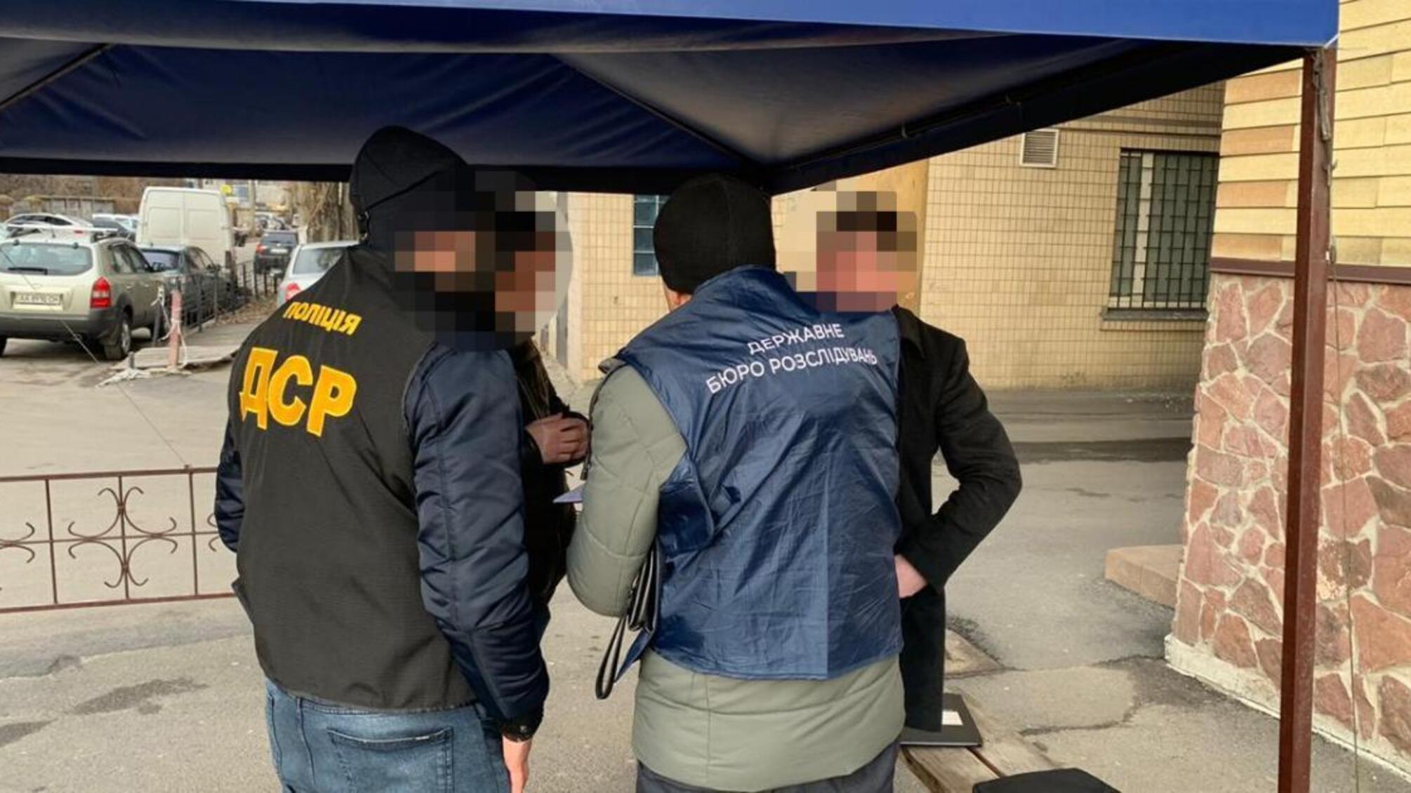 2,5 мільйони гривень «відкату» – ДБР повідомило про підозру пособнику посадовця Секретаріату Кабміну