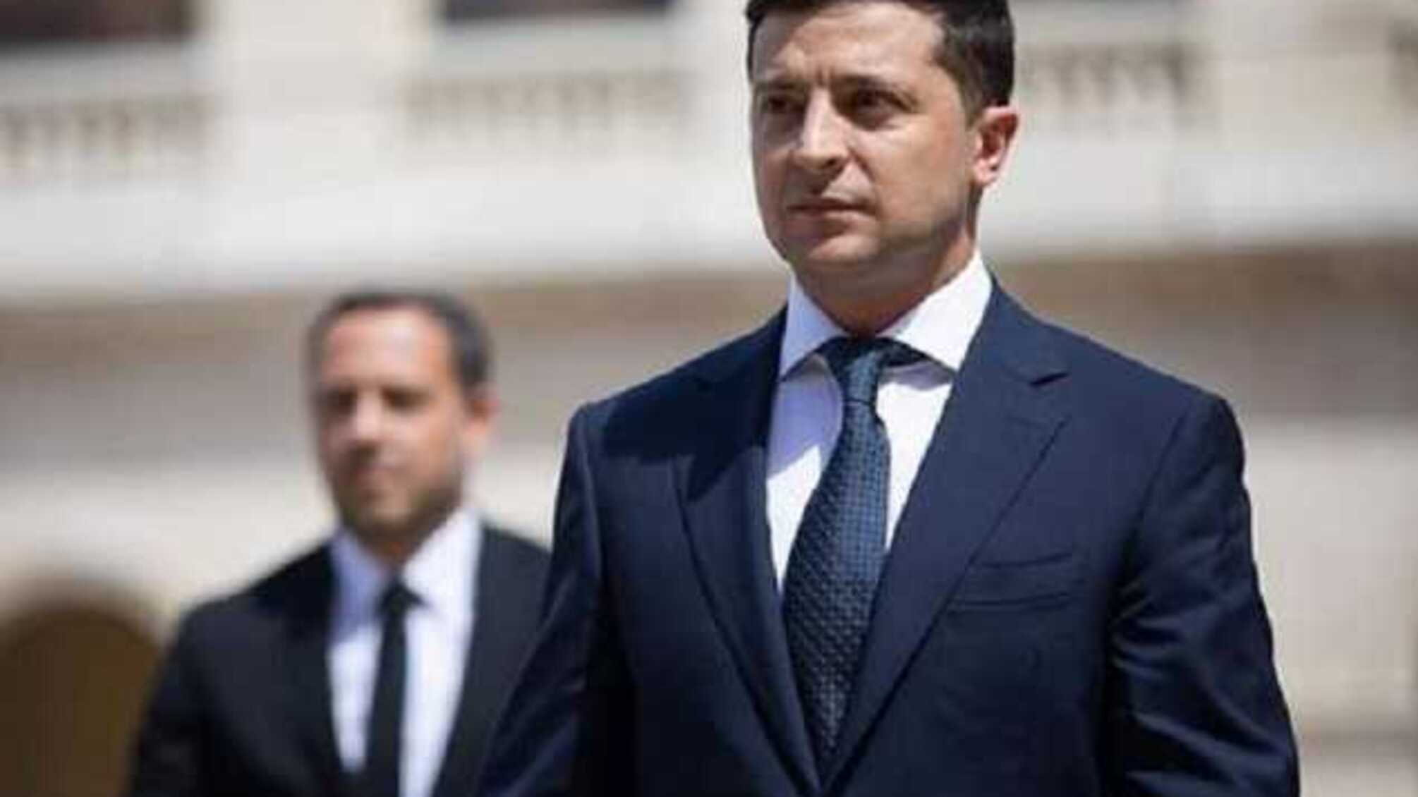 В НАПК выясняют, почему Зеленский не внес в декларацию поездку в Оман