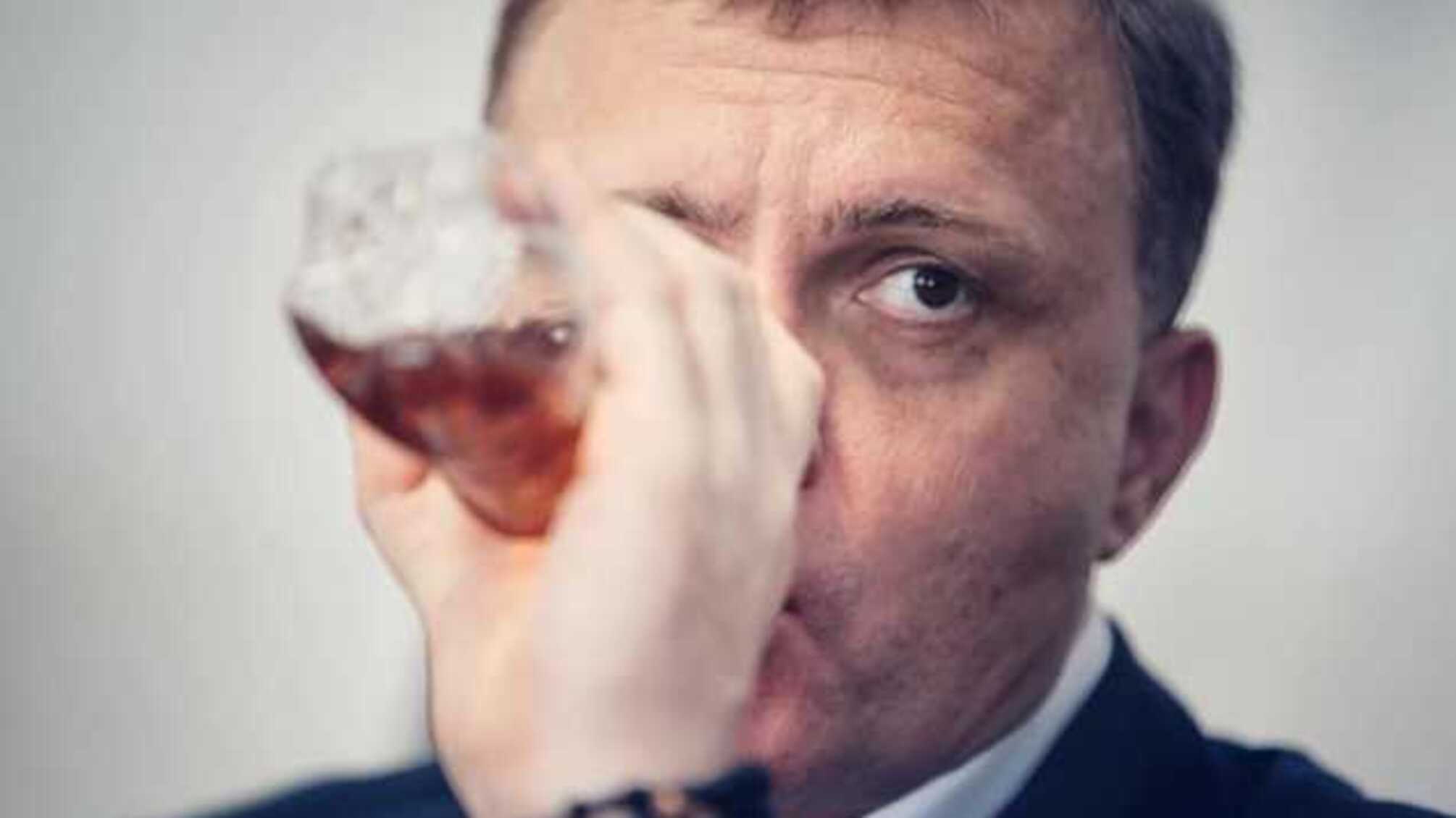 Левочкин снова пил в Раде странную жидкость: фото озадачило сеть