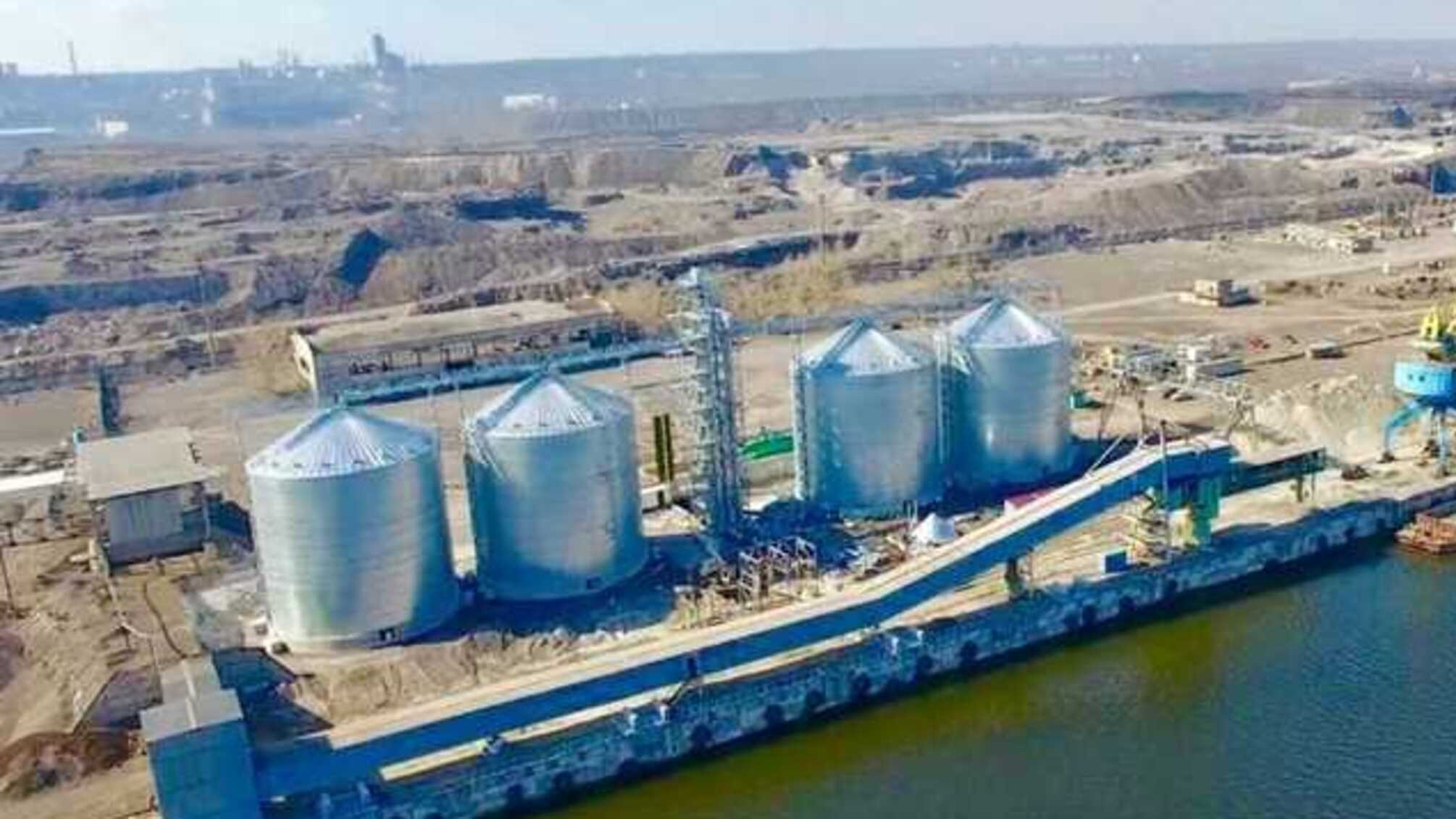 Компания, управляющая элеватором в Каменском, заявляет о распространении сайтом СБУ неправдивой информации о предприятии