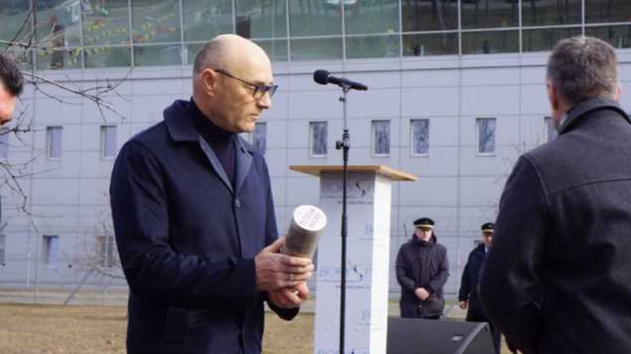 Это горе в наших сердцах, – президент “МАУ” почтил память погибших в авиакатастрофе рейса PS752