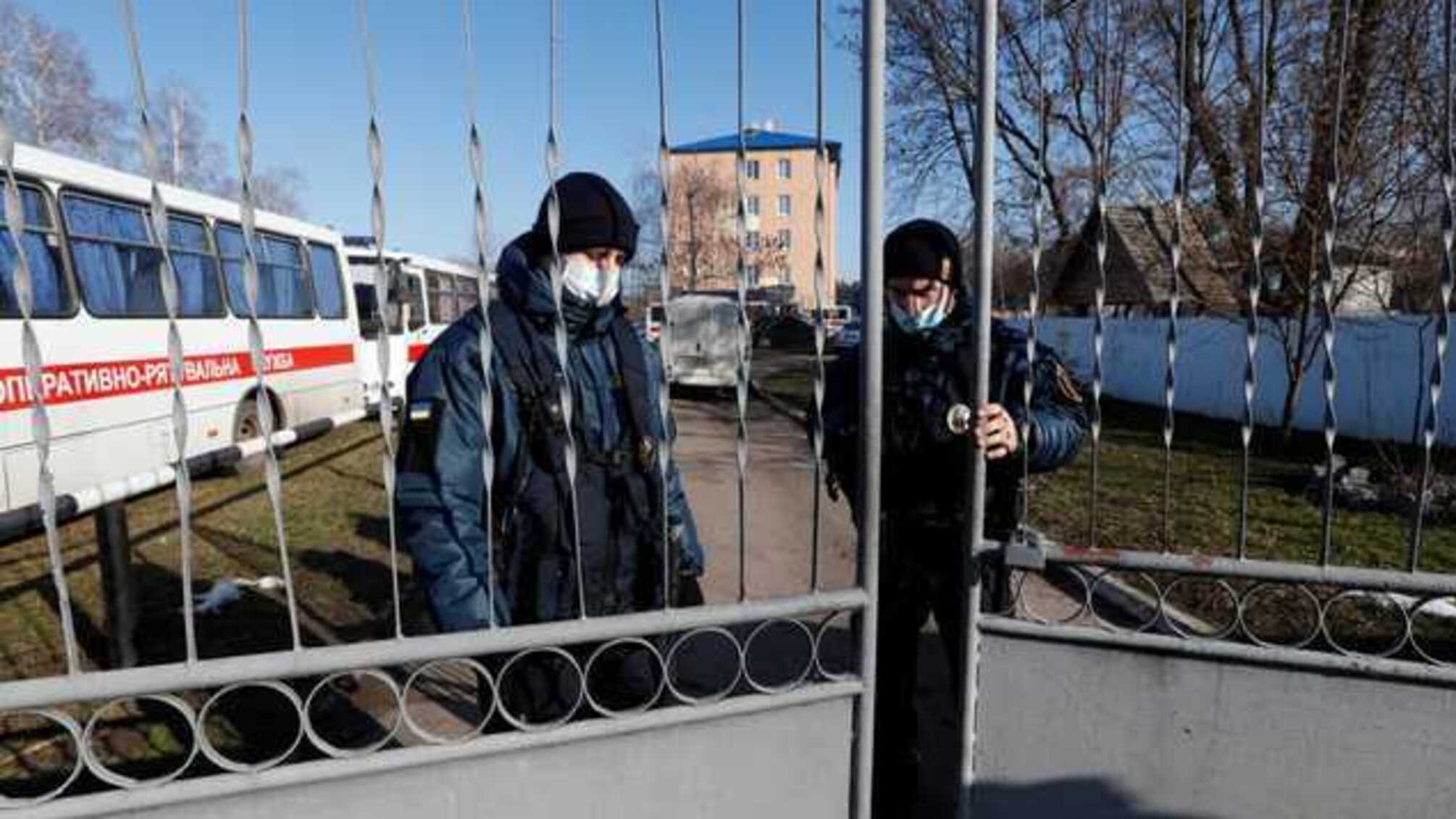 Журналистов ZIK выпустят из санатория “Новые Санжары” через две недели