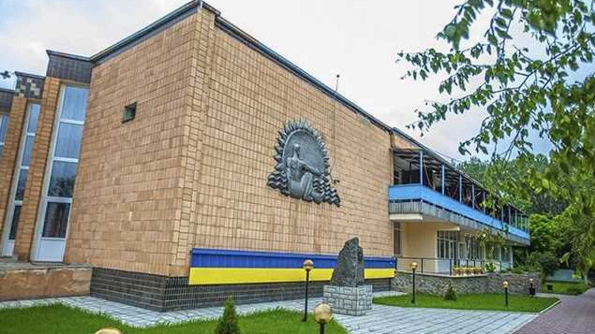 На улицах мало людей, но много 'копов': что сейчас происходит в Новых Санжарах