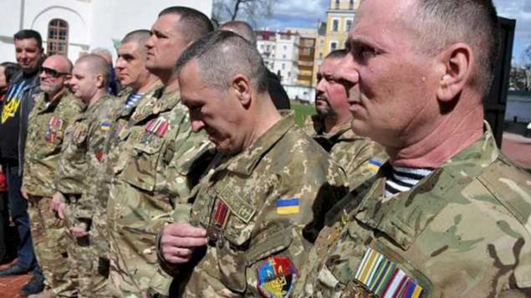 КСУ запретил Кабмину ограничивать льготы ветеранам