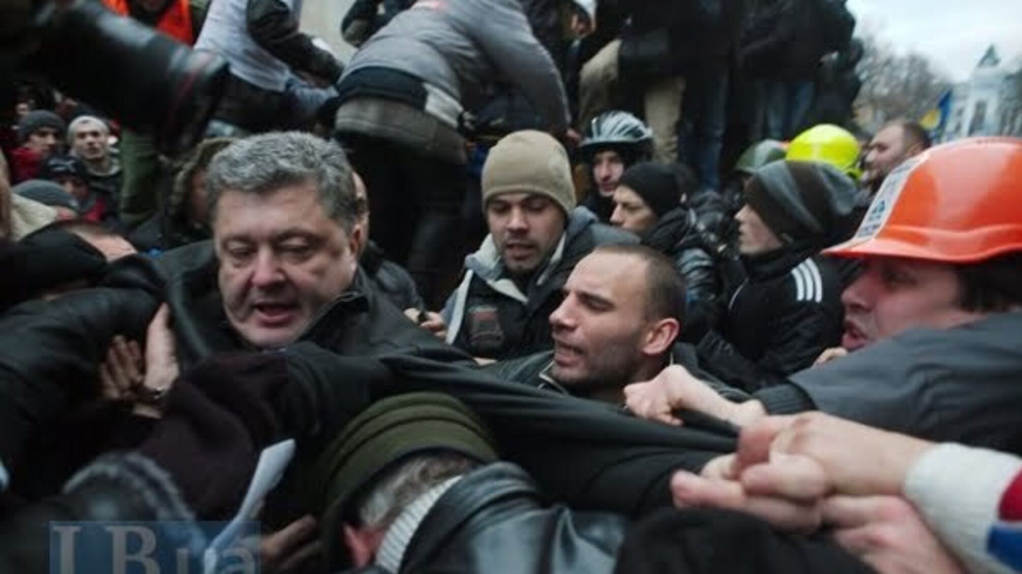 Вслед за Путиным ХУ...М стал Порошенко