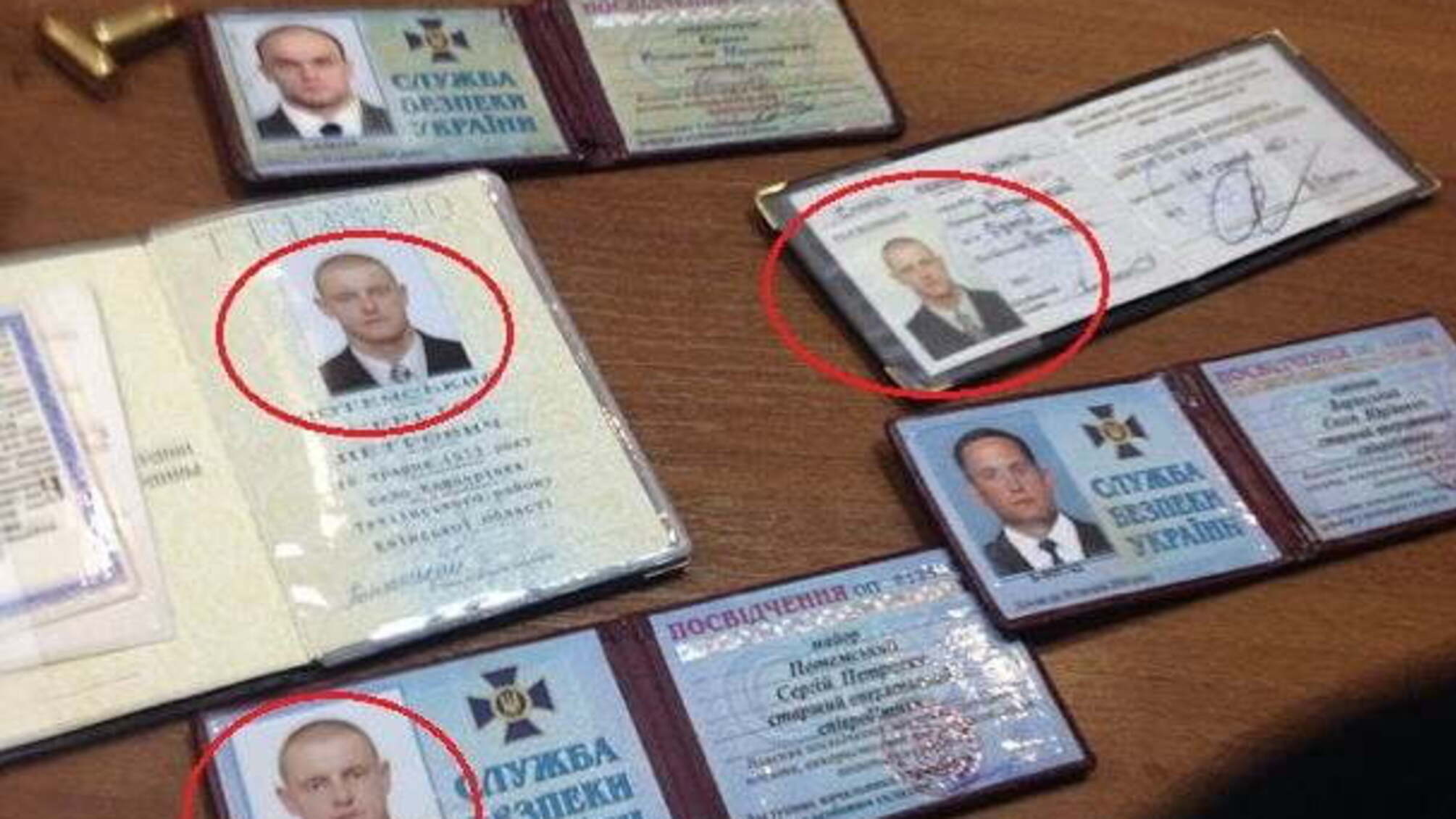 Начебто затримані сепаратистами співробітники СБУ викликають великі сумніви.