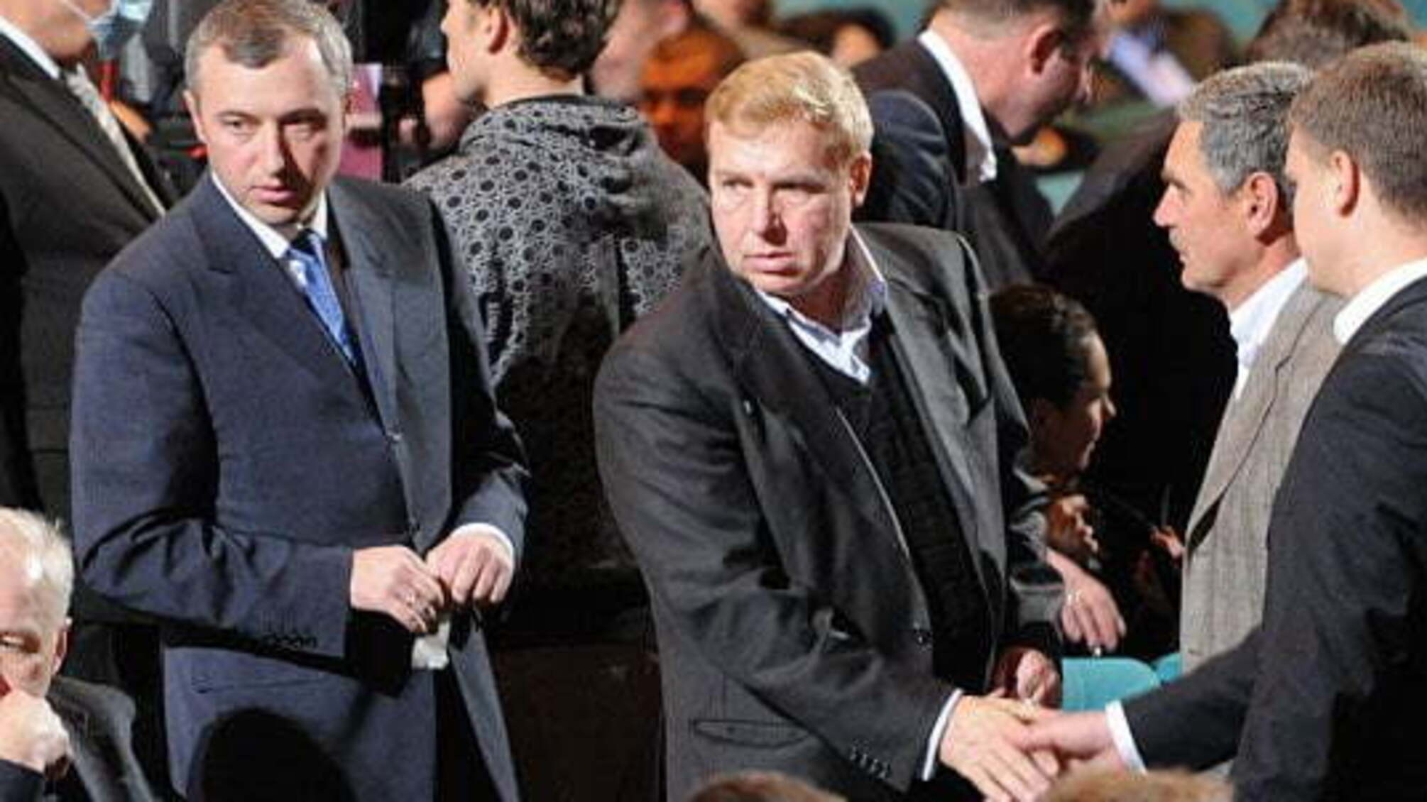 Янукович расставляет смотрящих. Калетникам досталась Винница