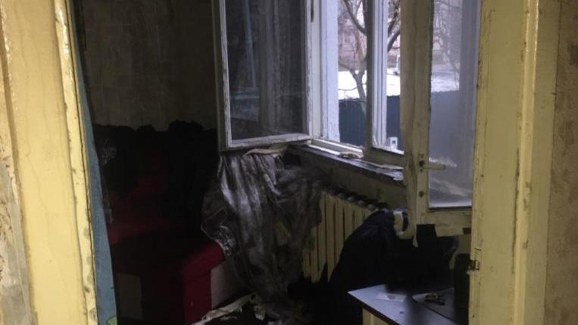 Правоохоронці розслідують обставини пожежі в Суворовському районі міста, в якій загинула ціла родина