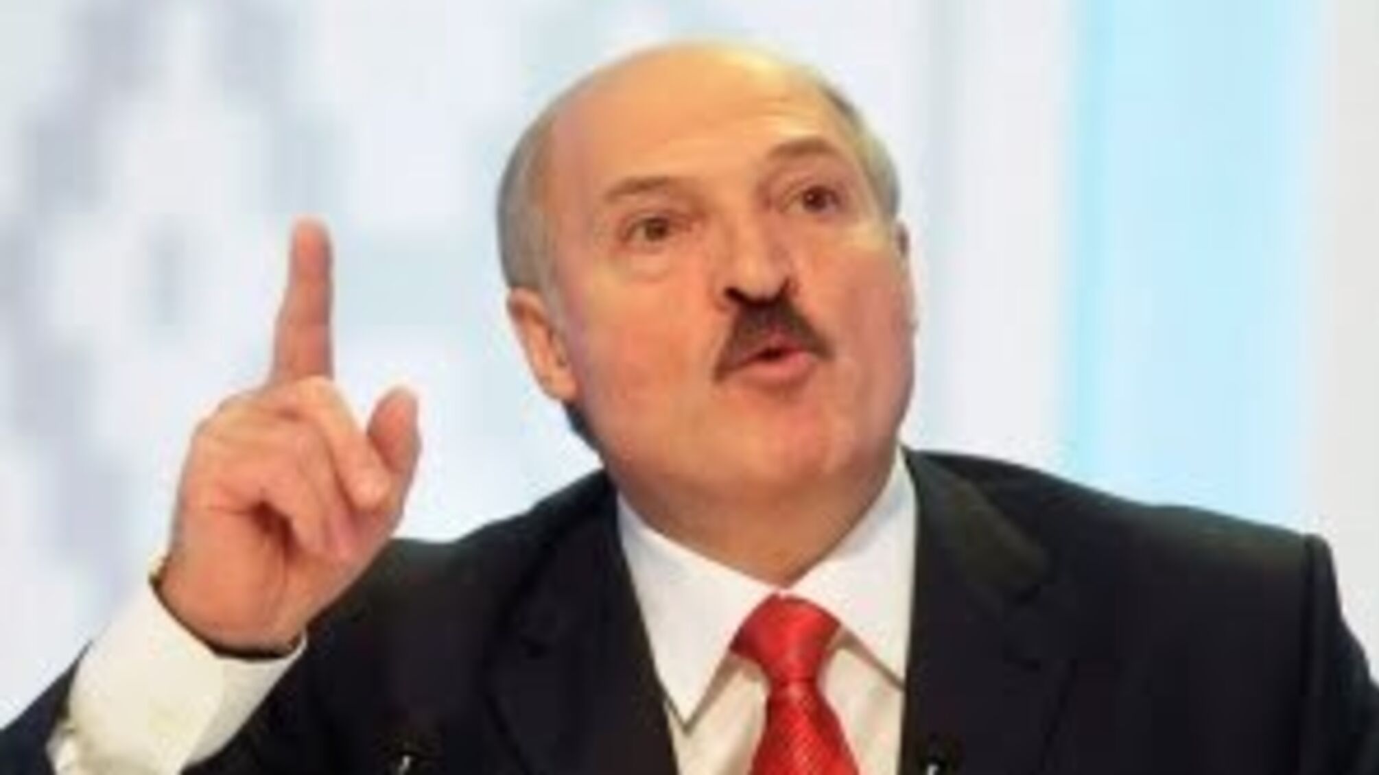 Беларусь: Бацька Лукашенко прошелся по 'российским негодям'
