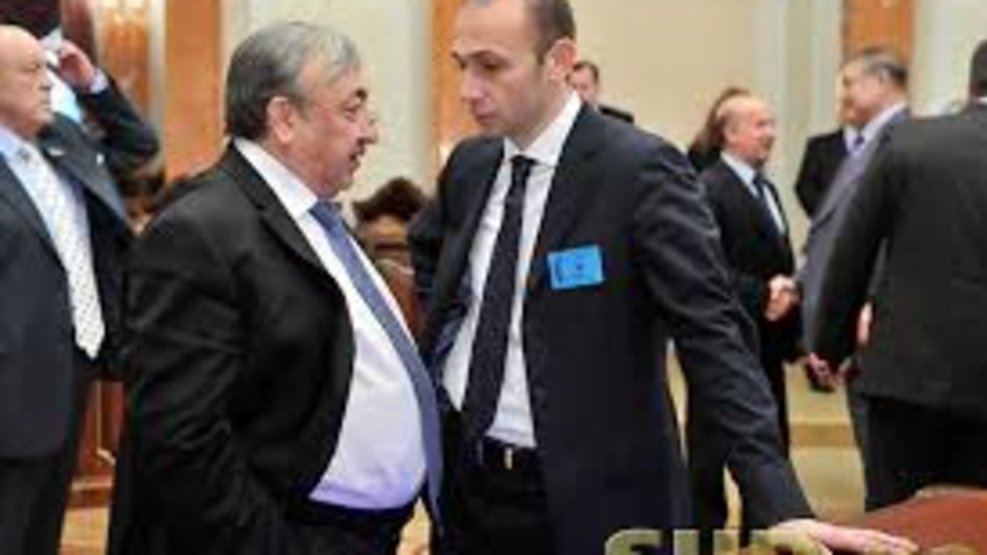 Судья Артур Емельянова решил принять участие в АТО