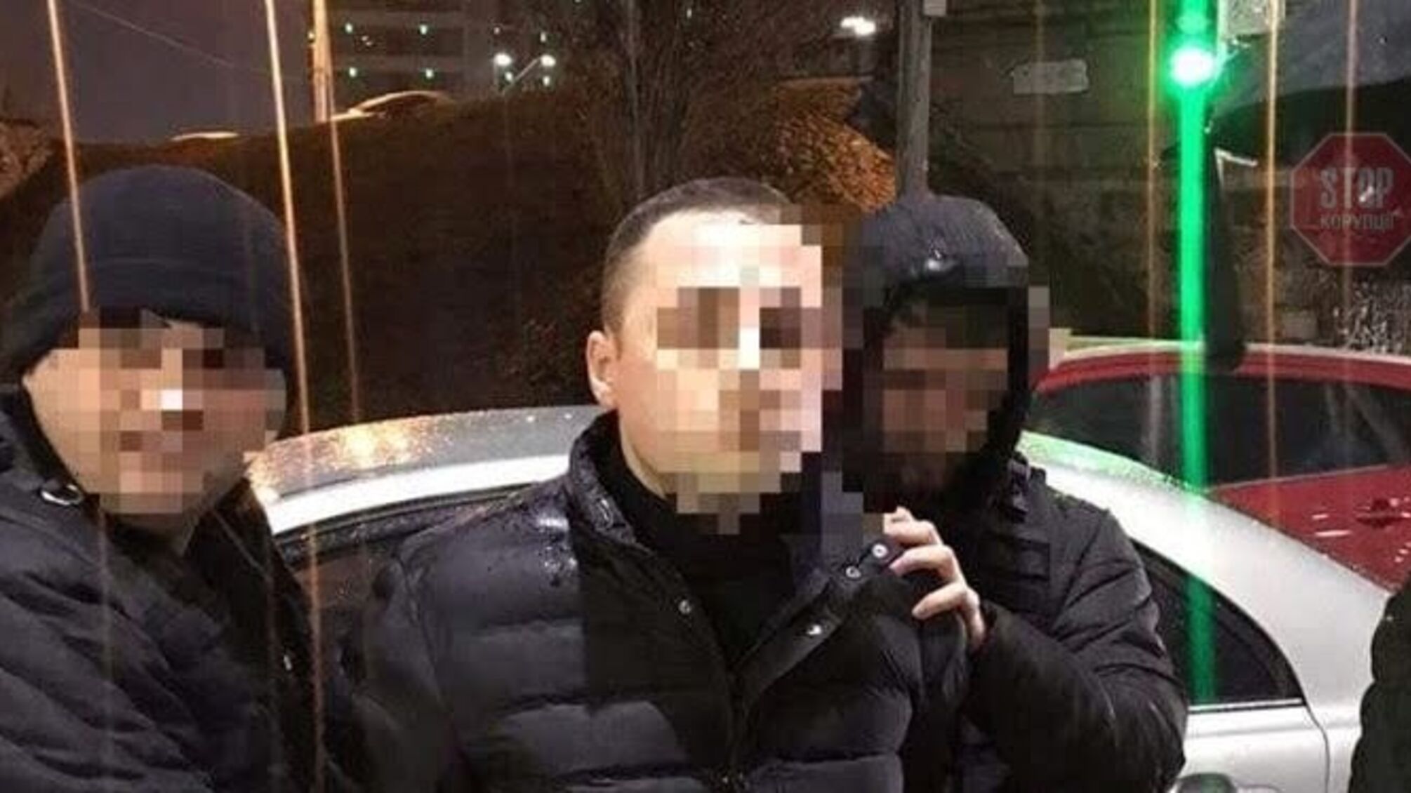 Слідчого поліції спіймали на хабарі у Києві (фото)